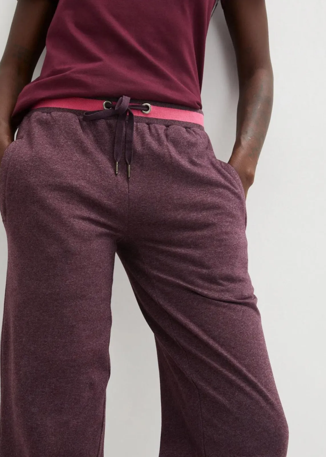 bonprix Hosen|Sweat^Sweathose aus Baumwoll-Mix, 2er Pack schwarz+holunderbeere meliert