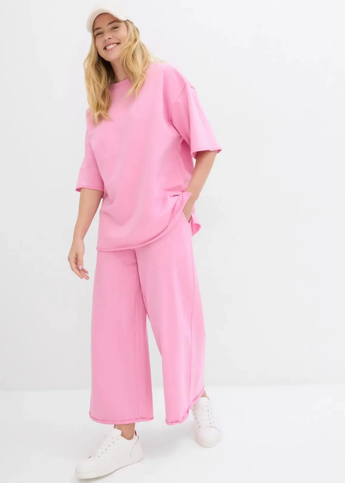 bonprix Hosen|Sweat^Sweathose aus Bio-Baumwolle, 7/8 Länge blütenpink