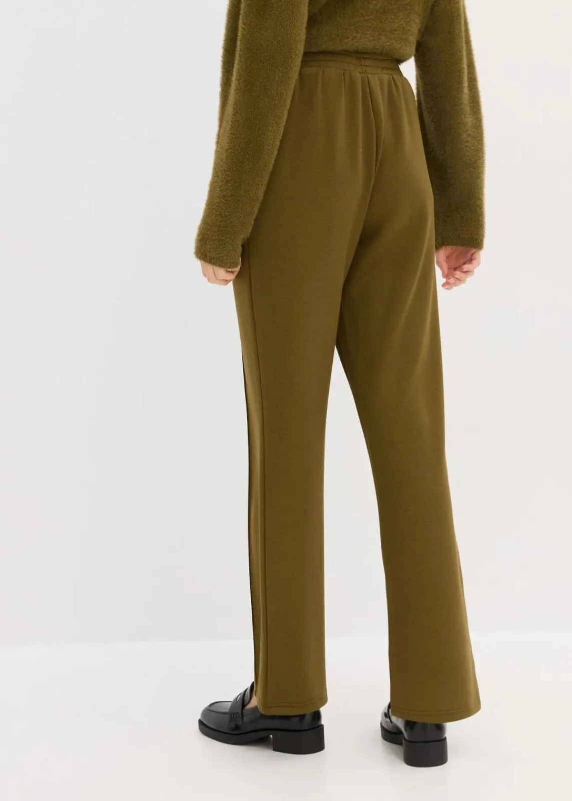 bonprix Hosen|Sweat^Sweathose aus softem Viskose-Mix erdoliv