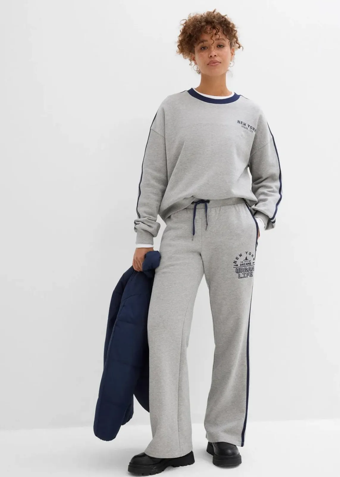 bonprix Hosen|Sweat^Sweathose aus weichem Baumwoll-Mix hellgrau meliert/dunkelblau