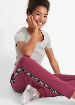 bonprix Hosen|Sweat^Sweathose mit Bündchen und Statement-Druck rhododendronrot bedruckt