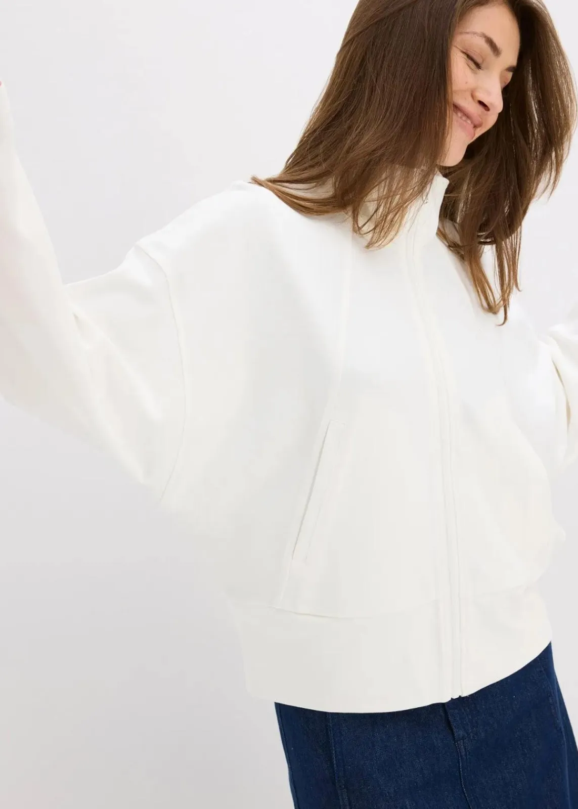 bonprix Bekleidung·Blusen & Tuniken|Sweat^Sweatjacke aus bequemen Punto di Roma wollweiß