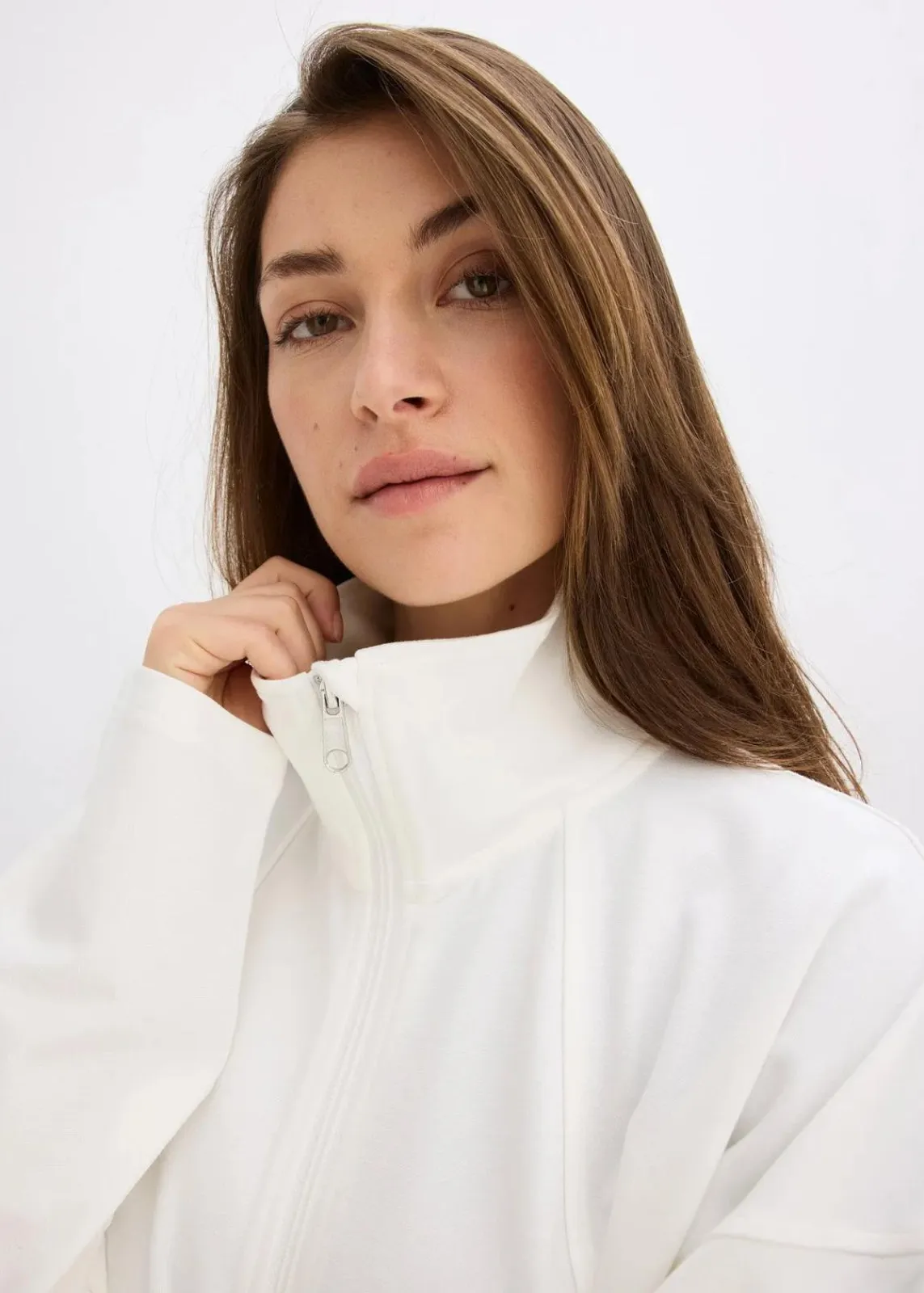 bonprix Bekleidung·Blusen & Tuniken|Sweat^Sweatjacke aus bequemen Punto di Roma wollweiß