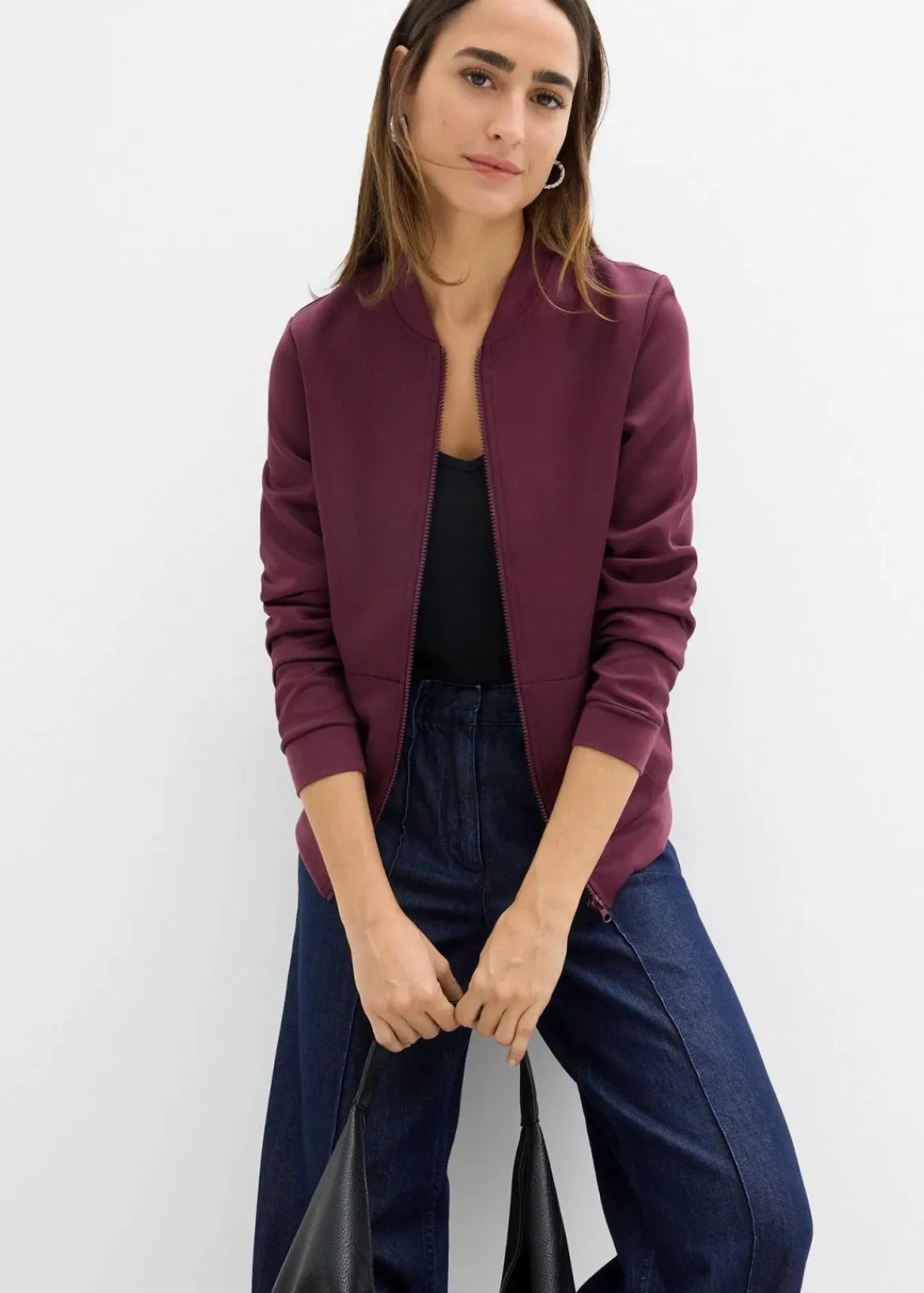 bonprix Nachhaltigere Materialien|Sweat^Sweatjacke aus Scuba mit Reißverschluss weinrot