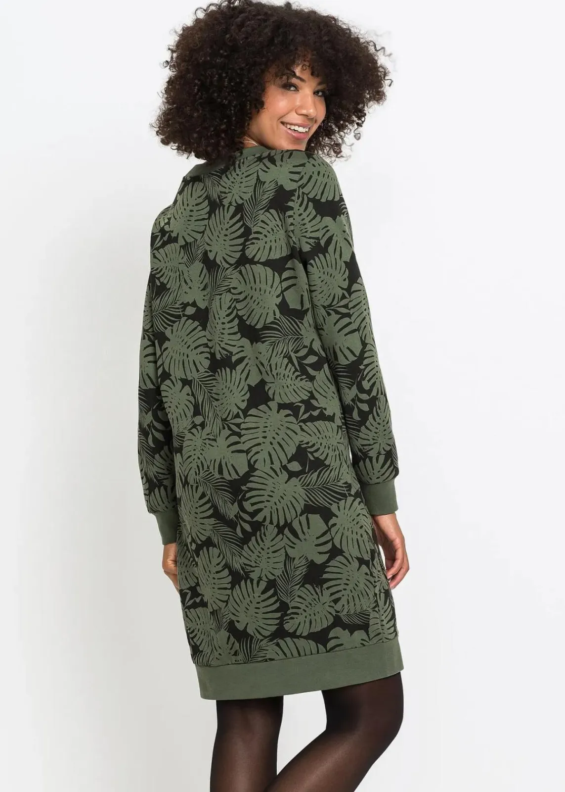 bonprix Bekleidung·Blusen & Tuniken|Bekleidung·Pullover & Strickjacken^Sweatkleid, bedruckt dunkeloliv/schwarz bedruckt