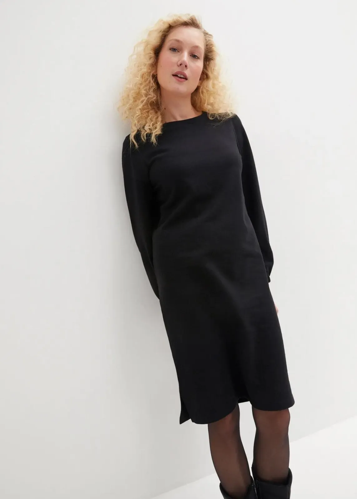 bonprix Bekleidung·Blusen & Tuniken|Bekleidung·Pullover & Strickjacken^Sweatkleid mit Ballonärmeln und Schlitz schwarz