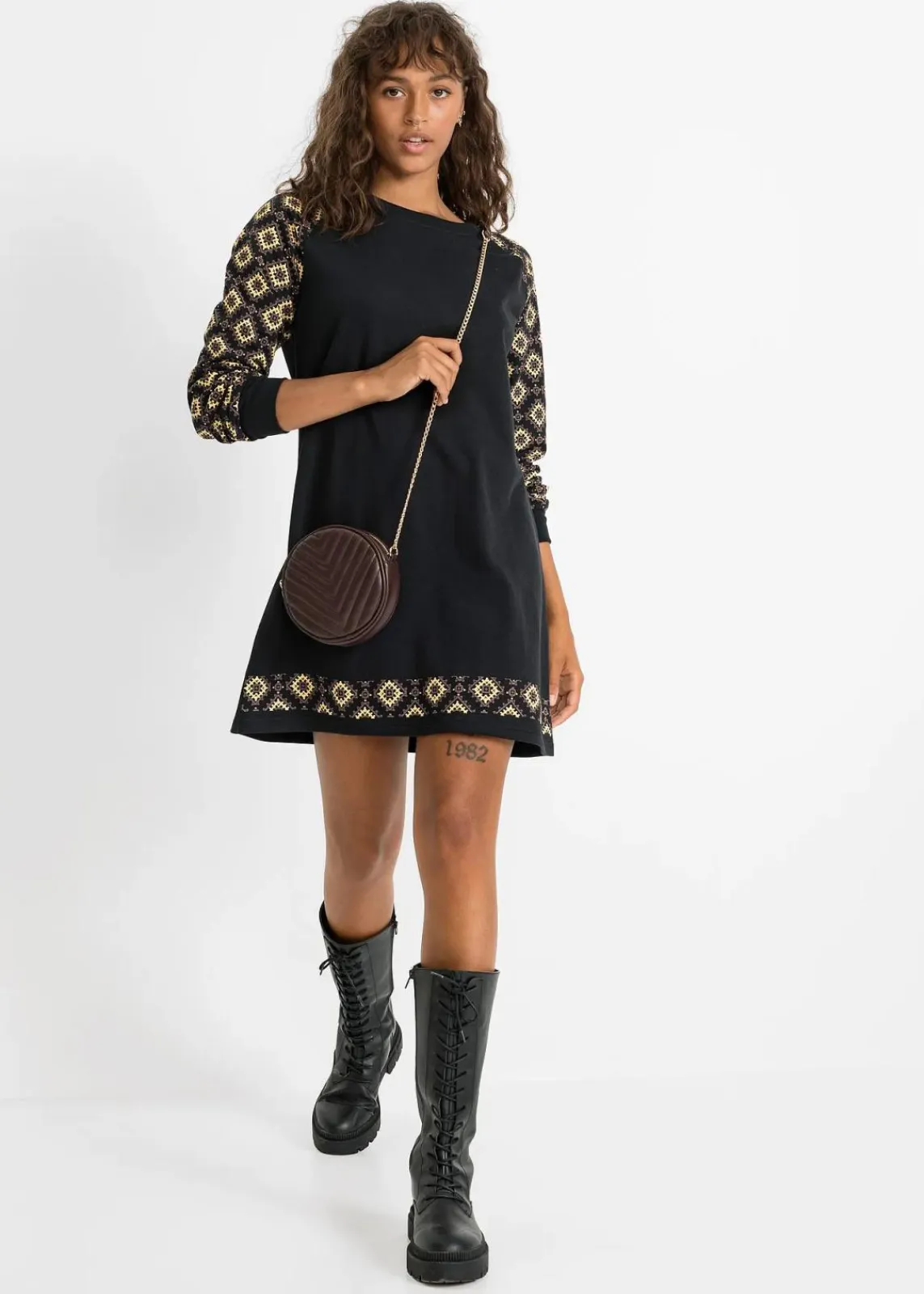 bonprix Bekleidung·Blusen & Tuniken|Sweat^Sweatkleid mit Druck schwarz/braun/gelb