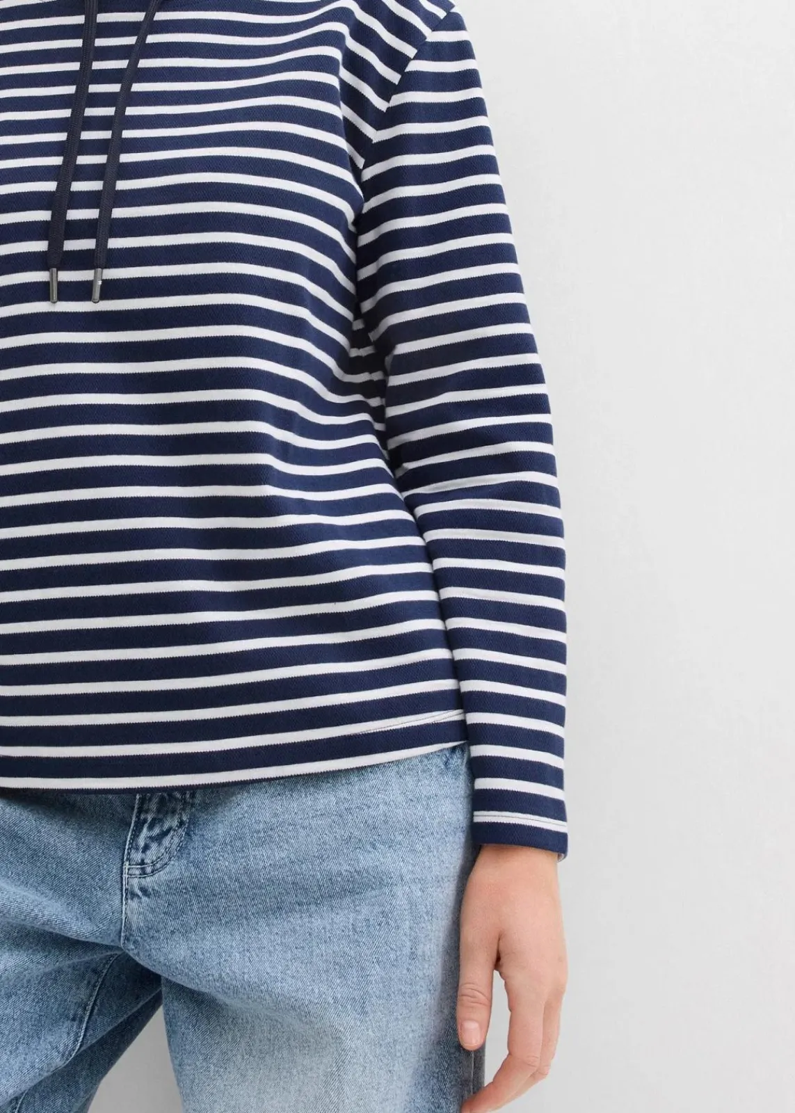 bonprix Sweat^Sweatshirt aus Strukturmaterial dunkelblau/weiß gestreift