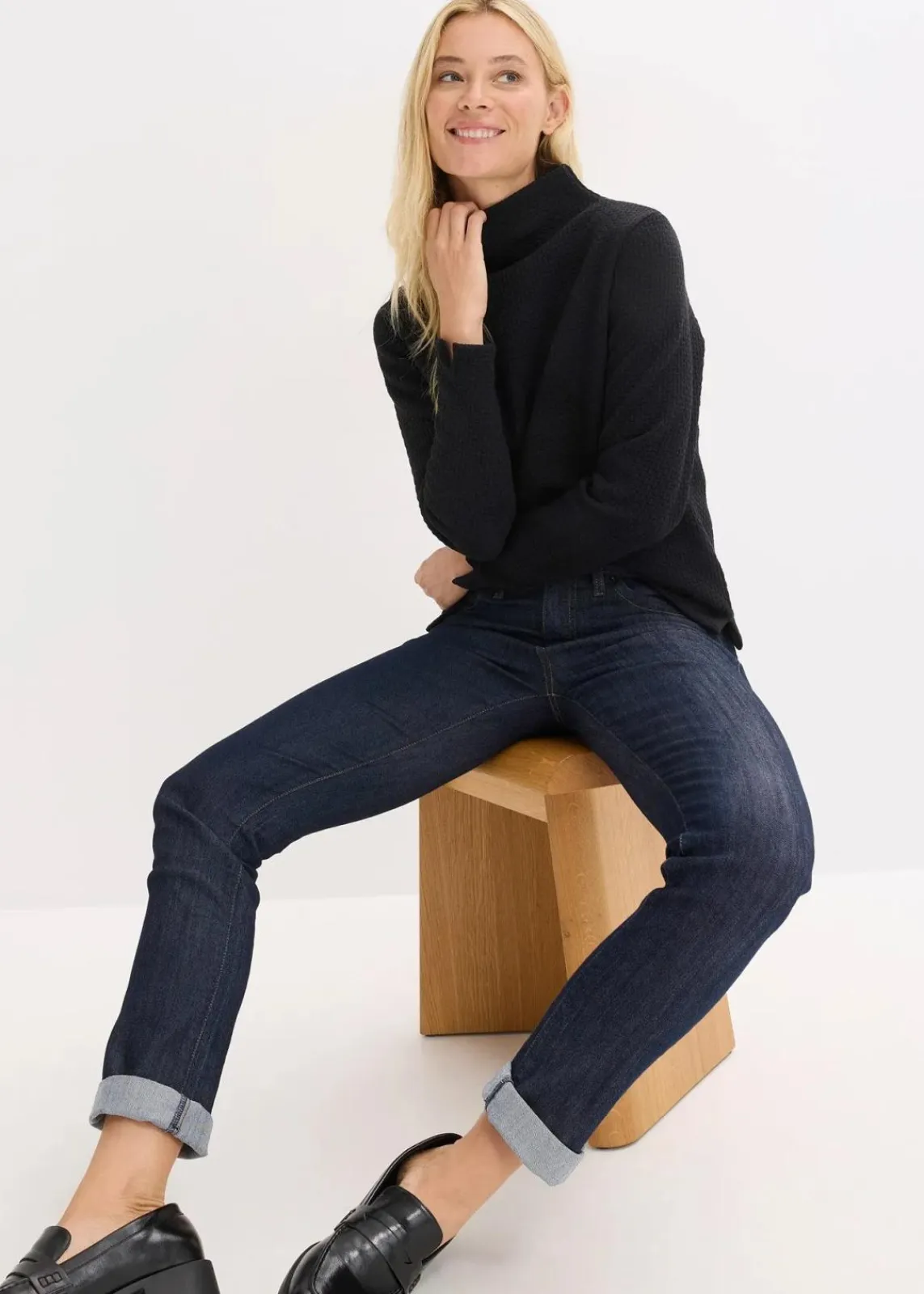 bonprix Bekleidung·Blusen & Tuniken|Nachhaltigere Materialien^Sweatshirt mit Stehkragen schwarz