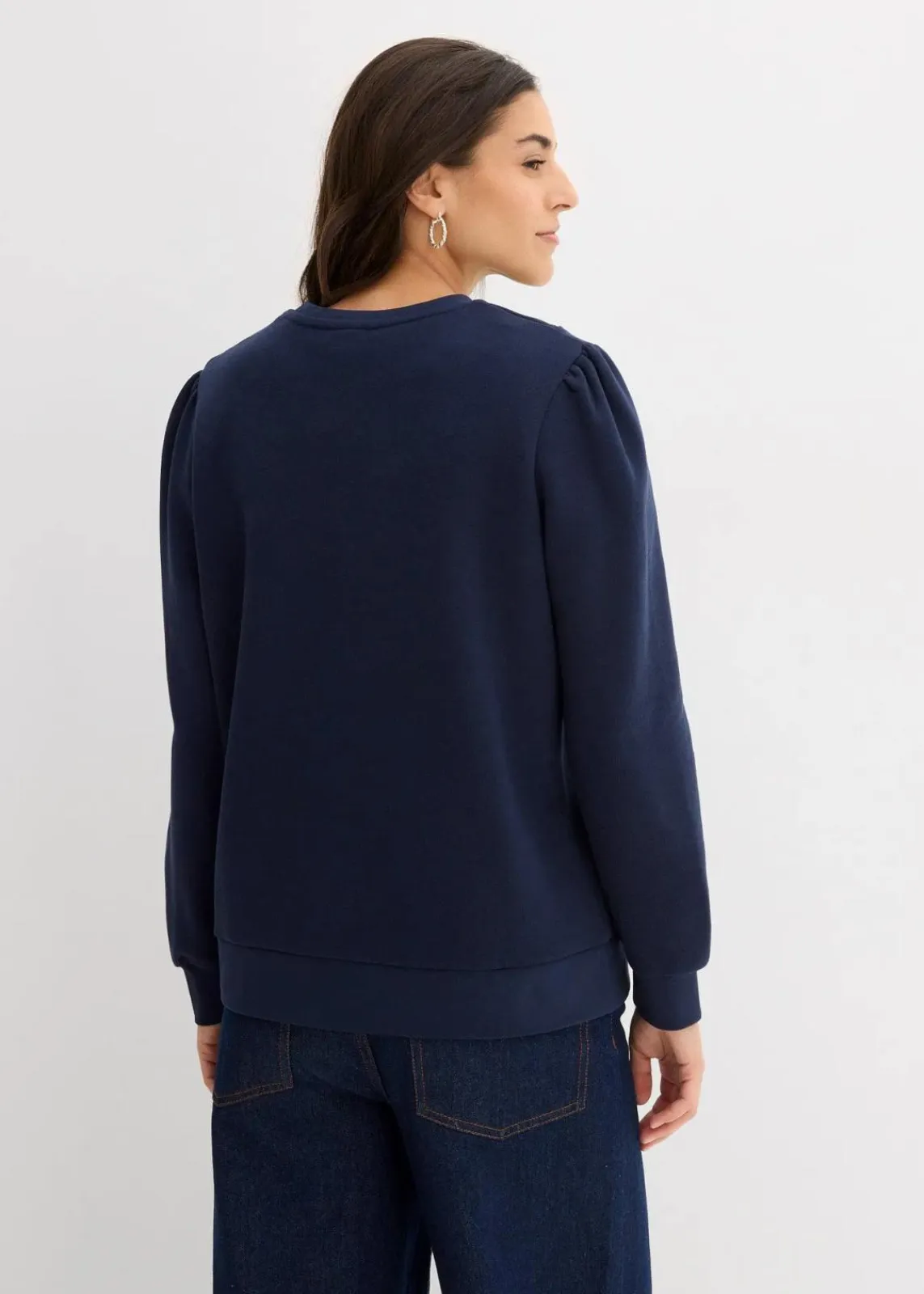 bonprix Sweat|Bekleidung·Blusen & Tuniken^Sweatshirt mit Stickerei aus Baumwoll-Mix dunkelblau