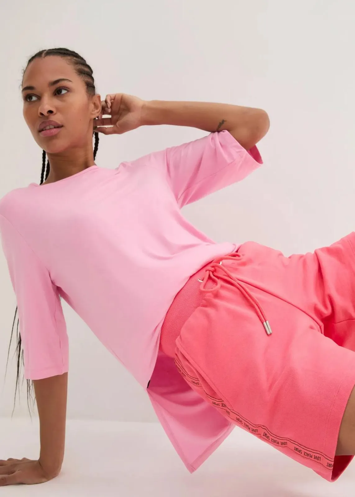 bonprix Bekleidung·Outdoorbekleidung|Bekleidung·Sweat^Sweat-Shorts hellpink