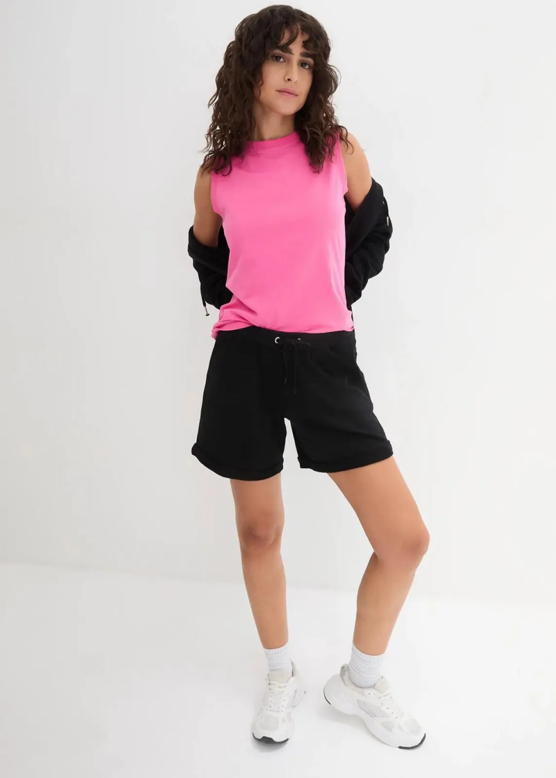 bonprix Bekleidung·Outdoorbekleidung|Bekleidung·Röcke^Sweat-Shorts aus reiner Baumwolle schwarz