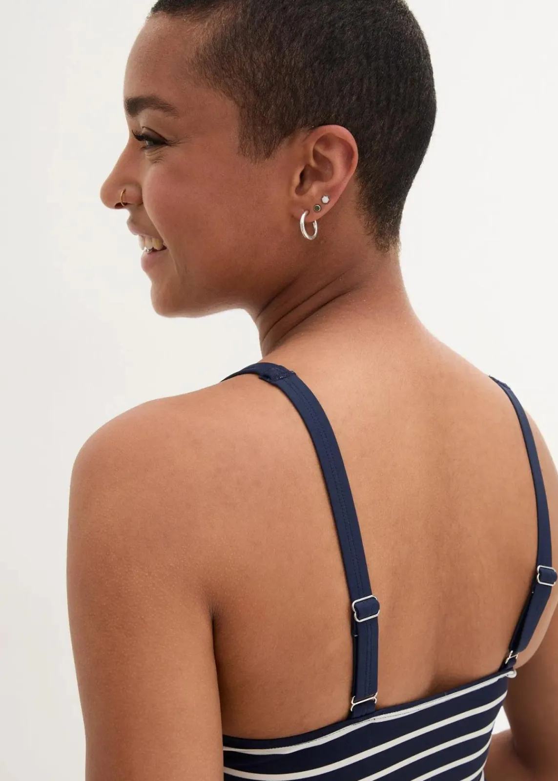 bonprix Nachhaltigere Materialien|Tankinis^Tankini (2-tlg.Set) mit Schnürung dunkelblau/wollweiß gestreift