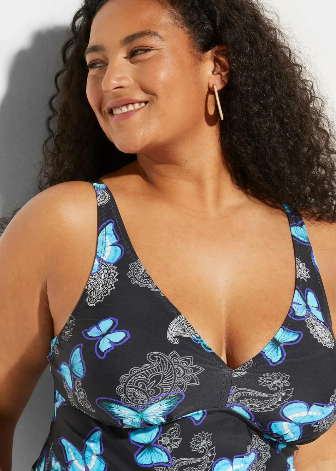 bonprix Nachhaltigere Materialien|Mix & Match^Tankinioberteil mit Bindebändern schwarz/blau
