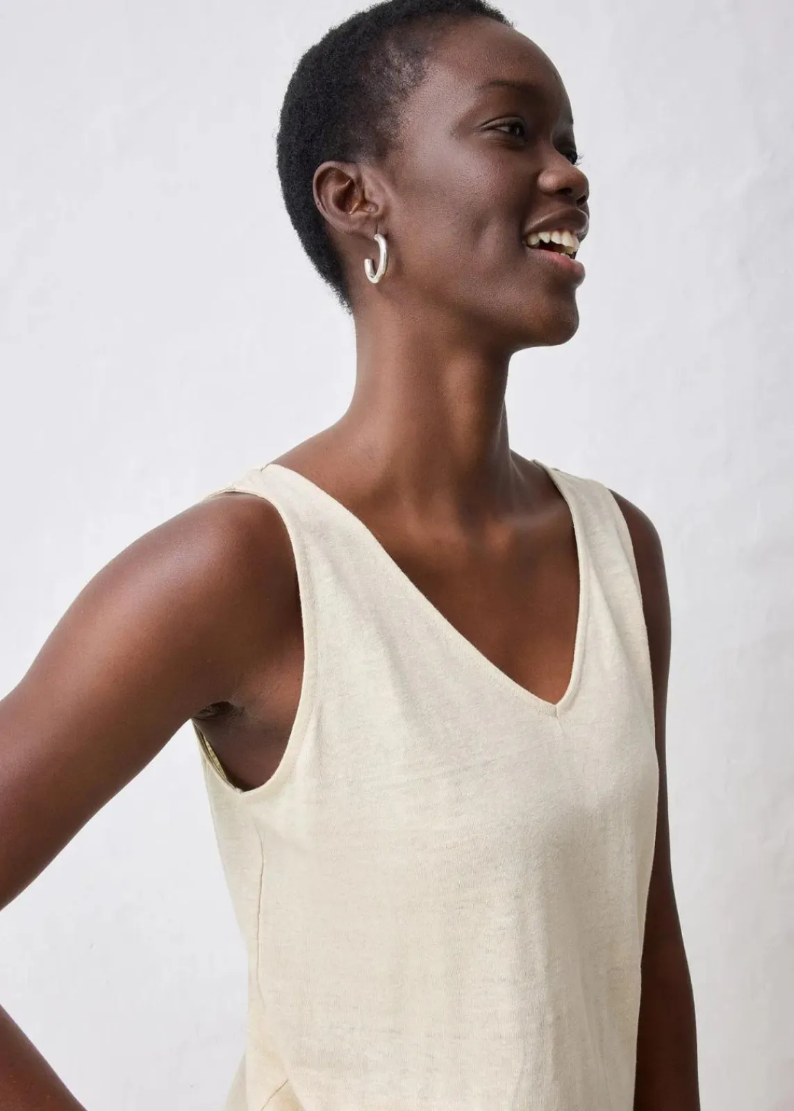 bonprix Shirts & Tops^Tanktop aus reinem Leinen hellsand