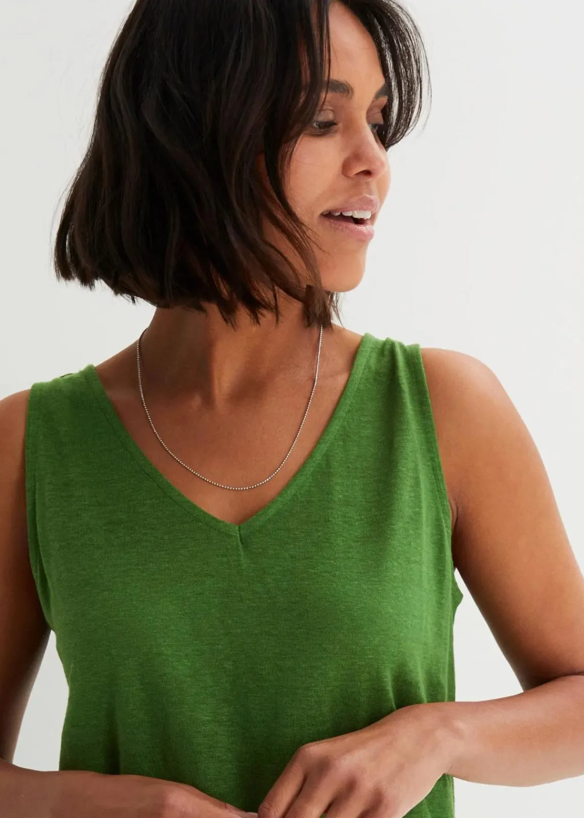bonprix Shirts & Tops^Tanktop aus reinem Leinen forstgrün