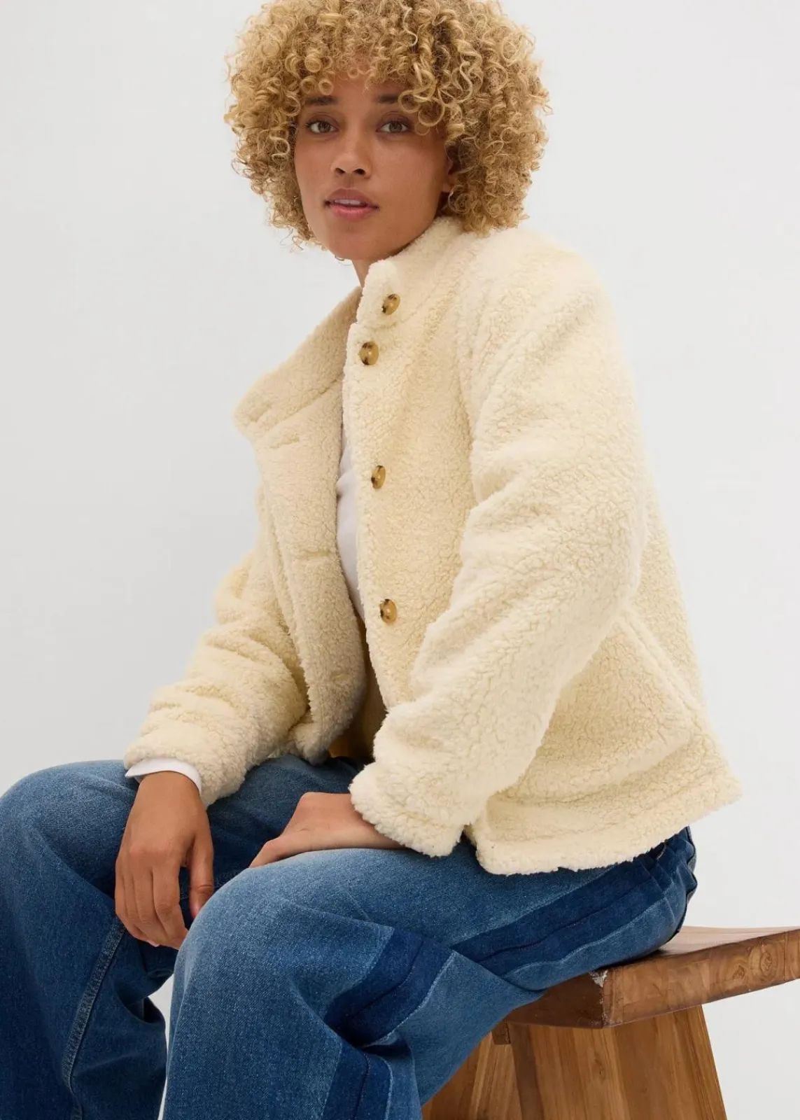 bonprix Bekleidung·Blusen & Tuniken|Bekleidung·Hosen^Teddy-Fleece Jacke naturbeige