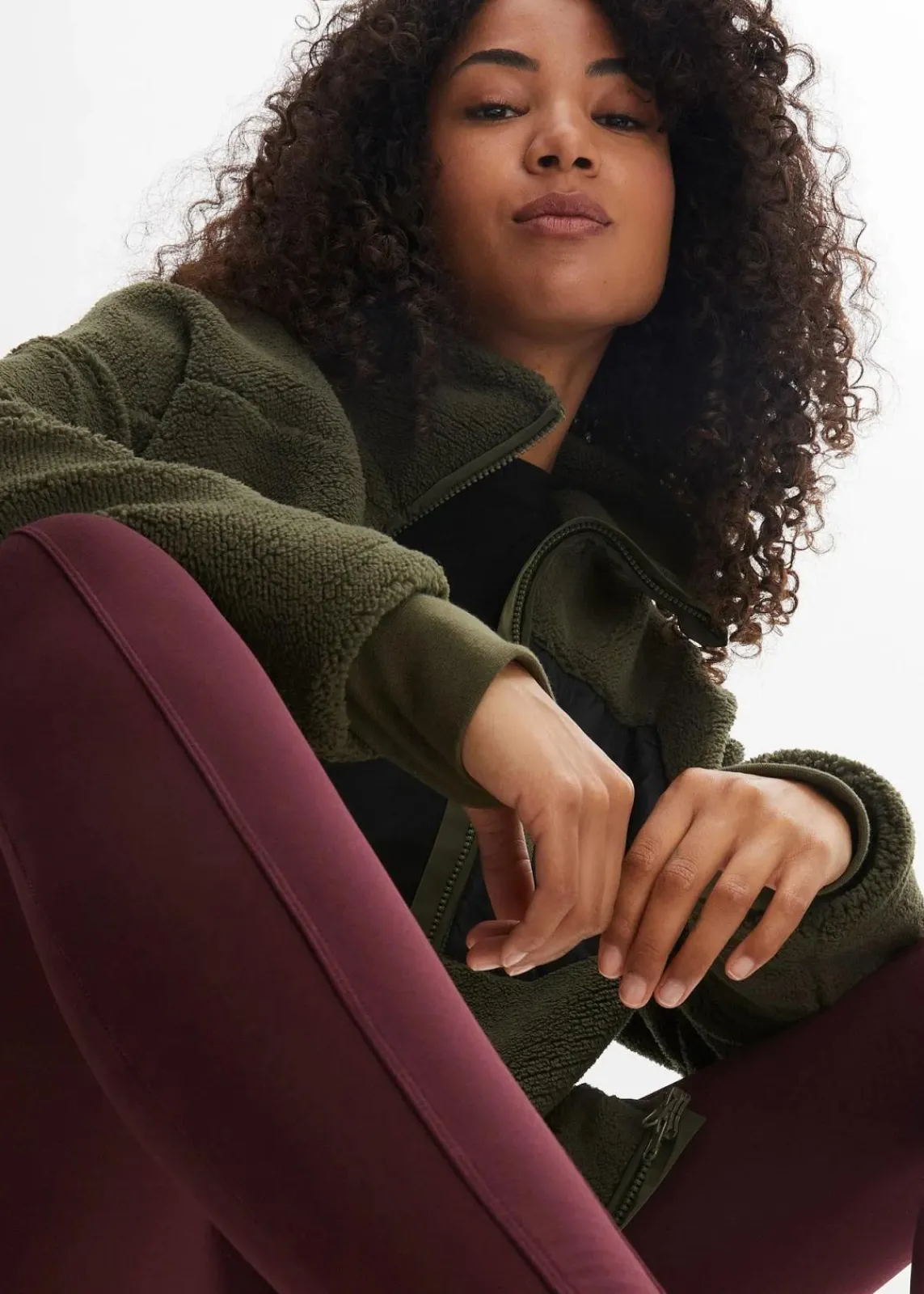 bonprix Bekleidung·Blusen & Tuniken|Bekleidung·Hosen^Teddy-Fleece Jacke dunkeloliv