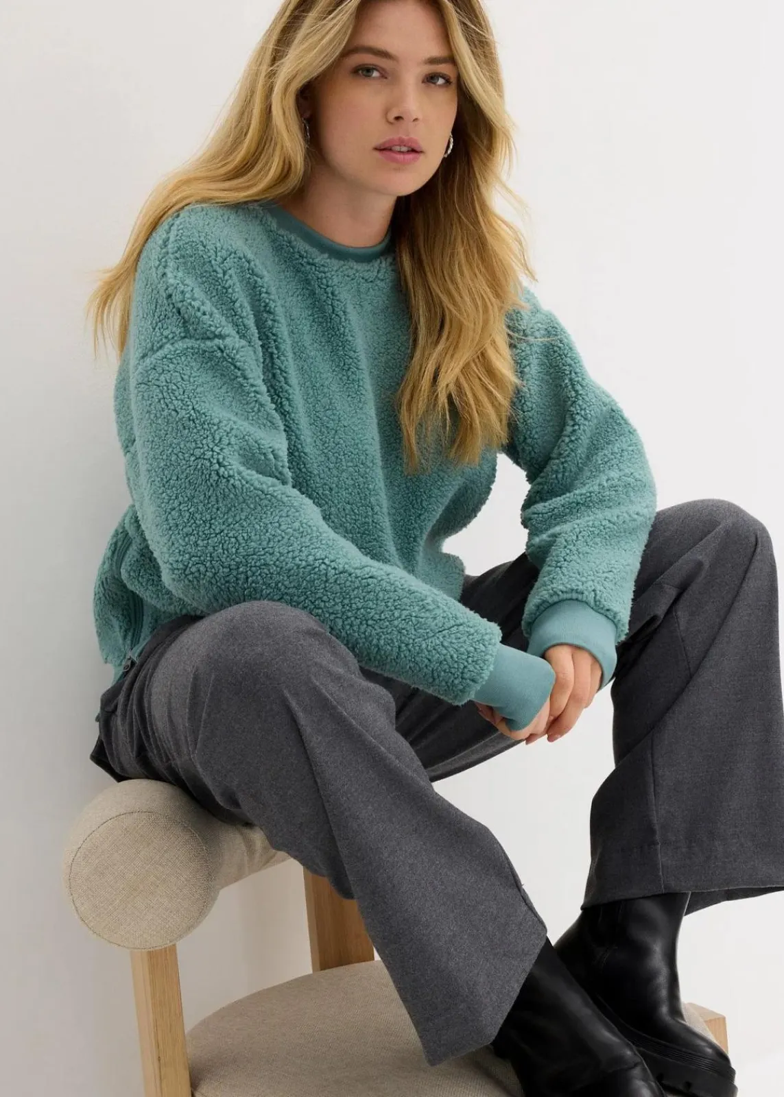 bonprix Sweat|Nachhaltigere Materialien^Teddy-Fleecepullover rauchsalbei
