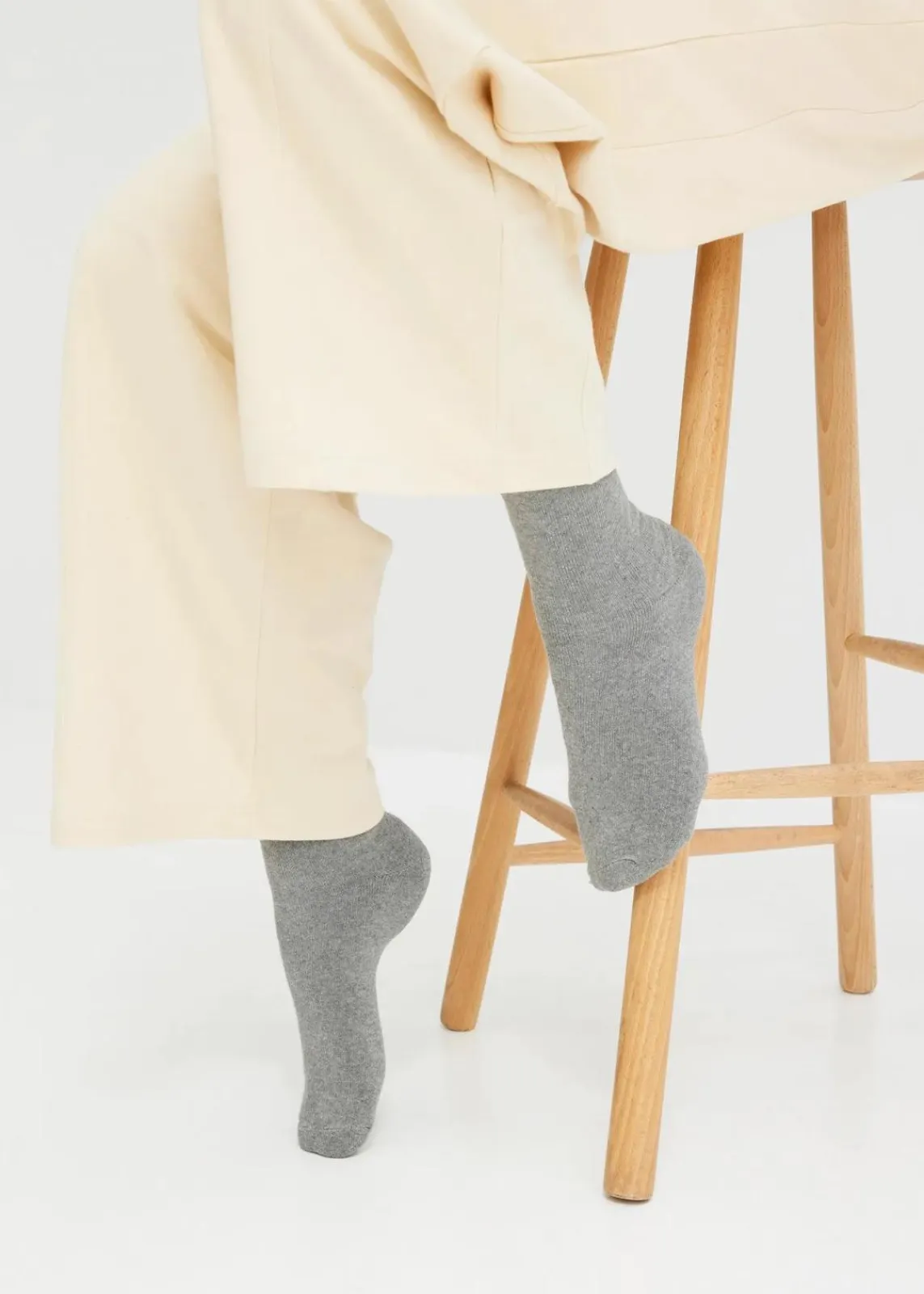 bonprix Nachhaltigere Materialien|Thermounterwäsche^Thermo Frottee Socken mit Bio-Baumwolle (4er Pack) schwarz + anthrazit meliert + grau meliert + hellgrau meliert