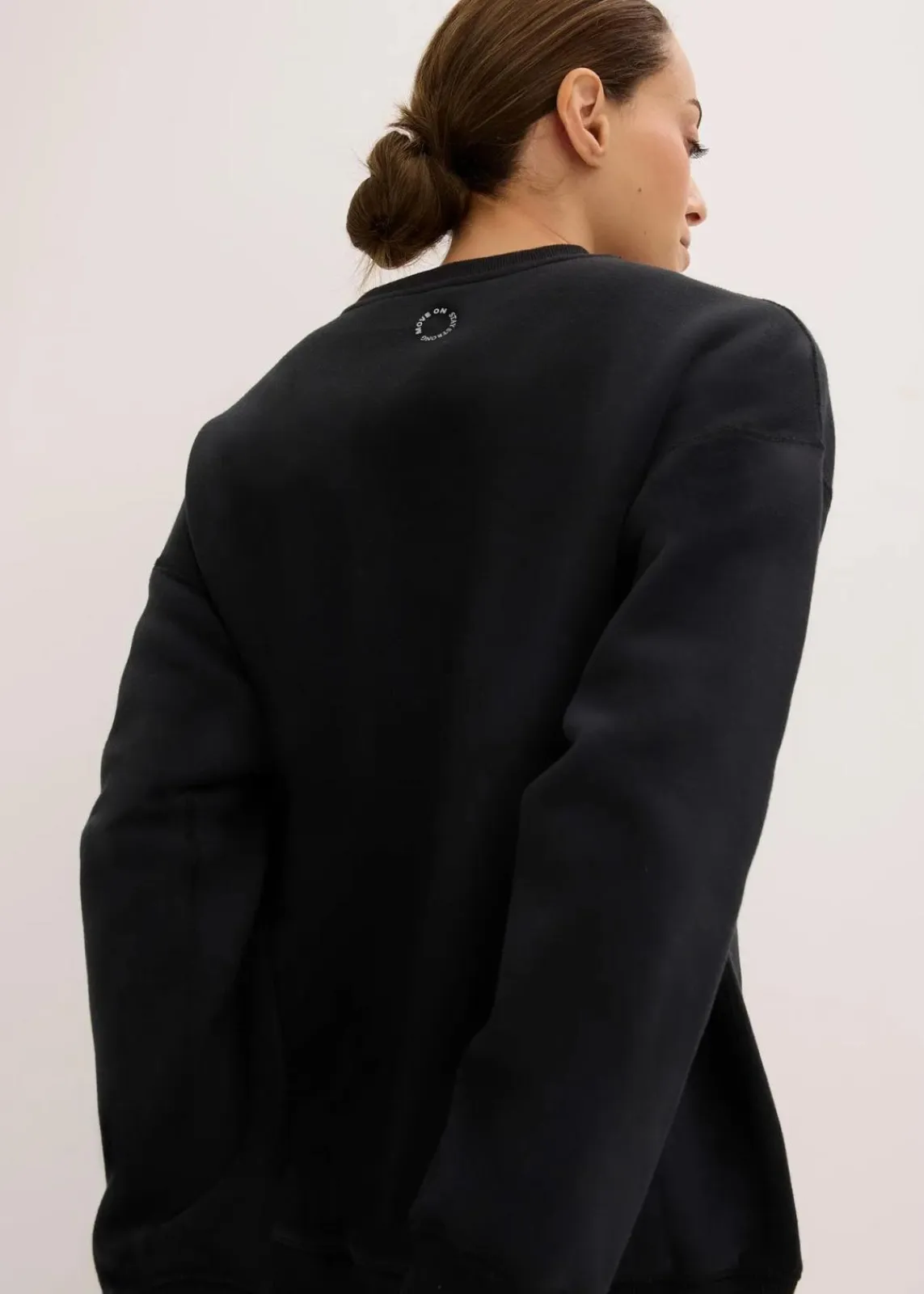 bonprix Bekleidung·Sweat|Bekleidung·Blusen & Tuniken^Thermo Oversized Funktions-Sweatshirt, schnelltrocknend schwarz bedruckt