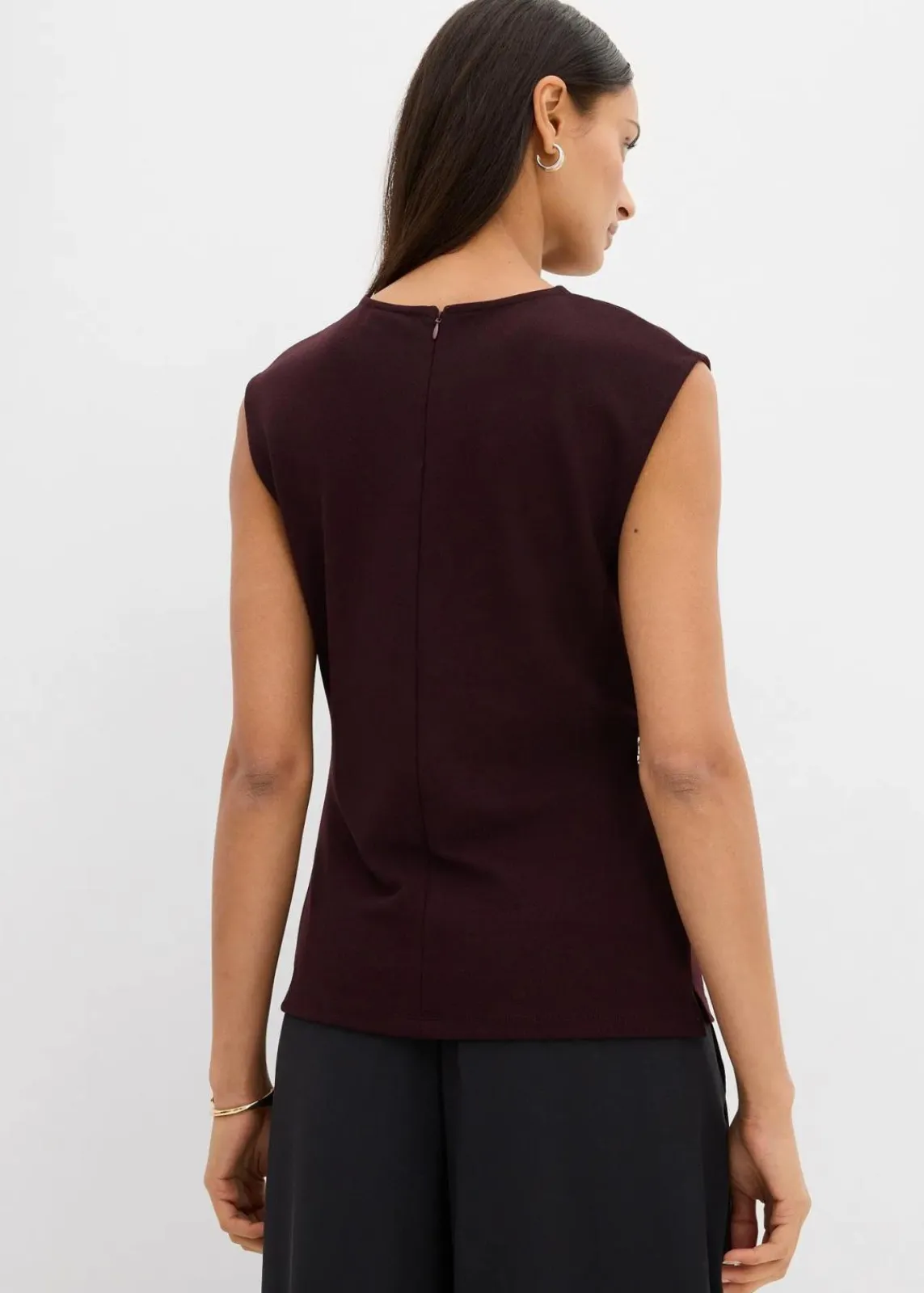 bonprix Shirts & Tops^Top mit Zierschnalle aus Crepe weinrot