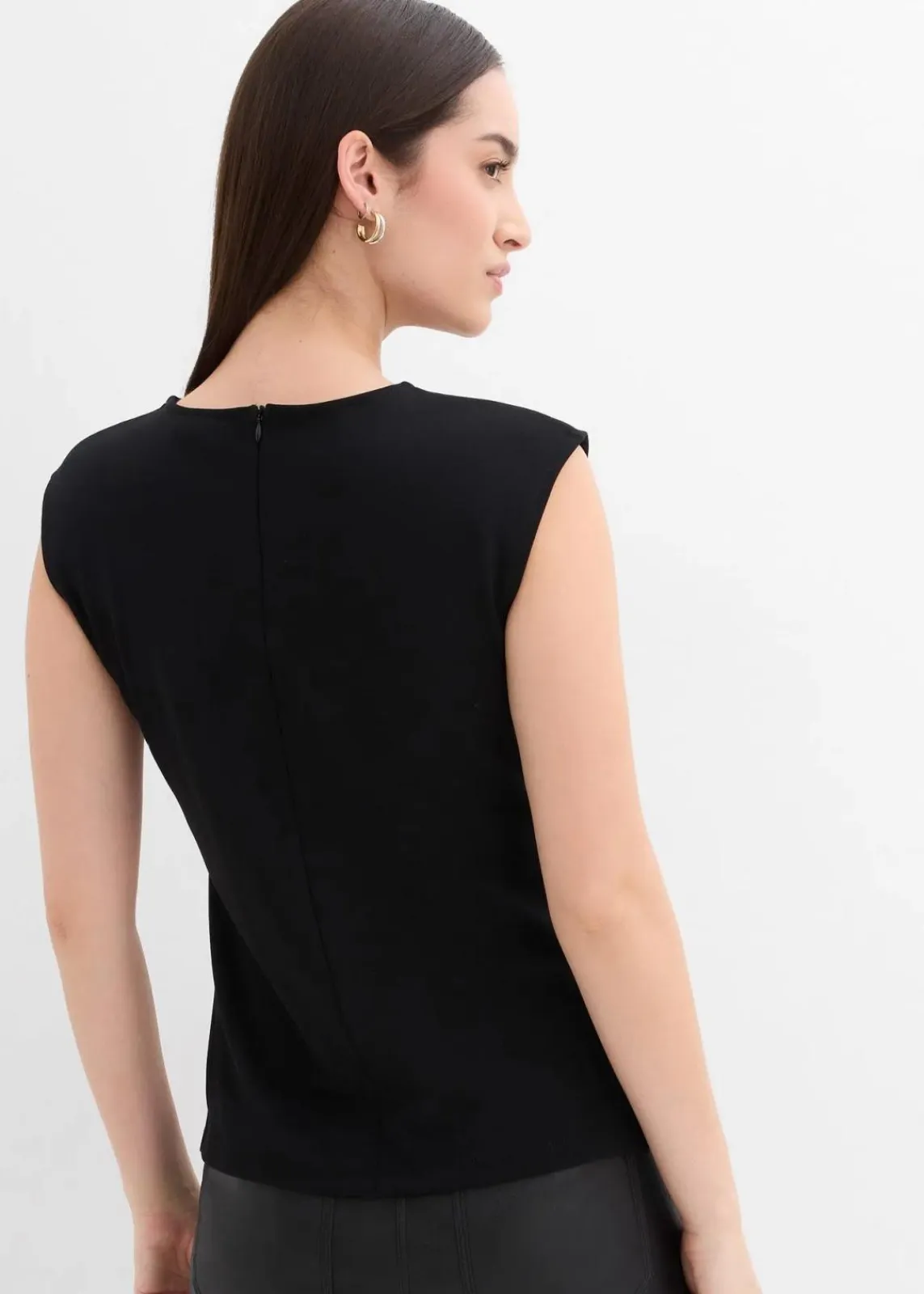 bonprix Shirts & Tops^Top mit Zierschnalle aus Crepe schwarz
