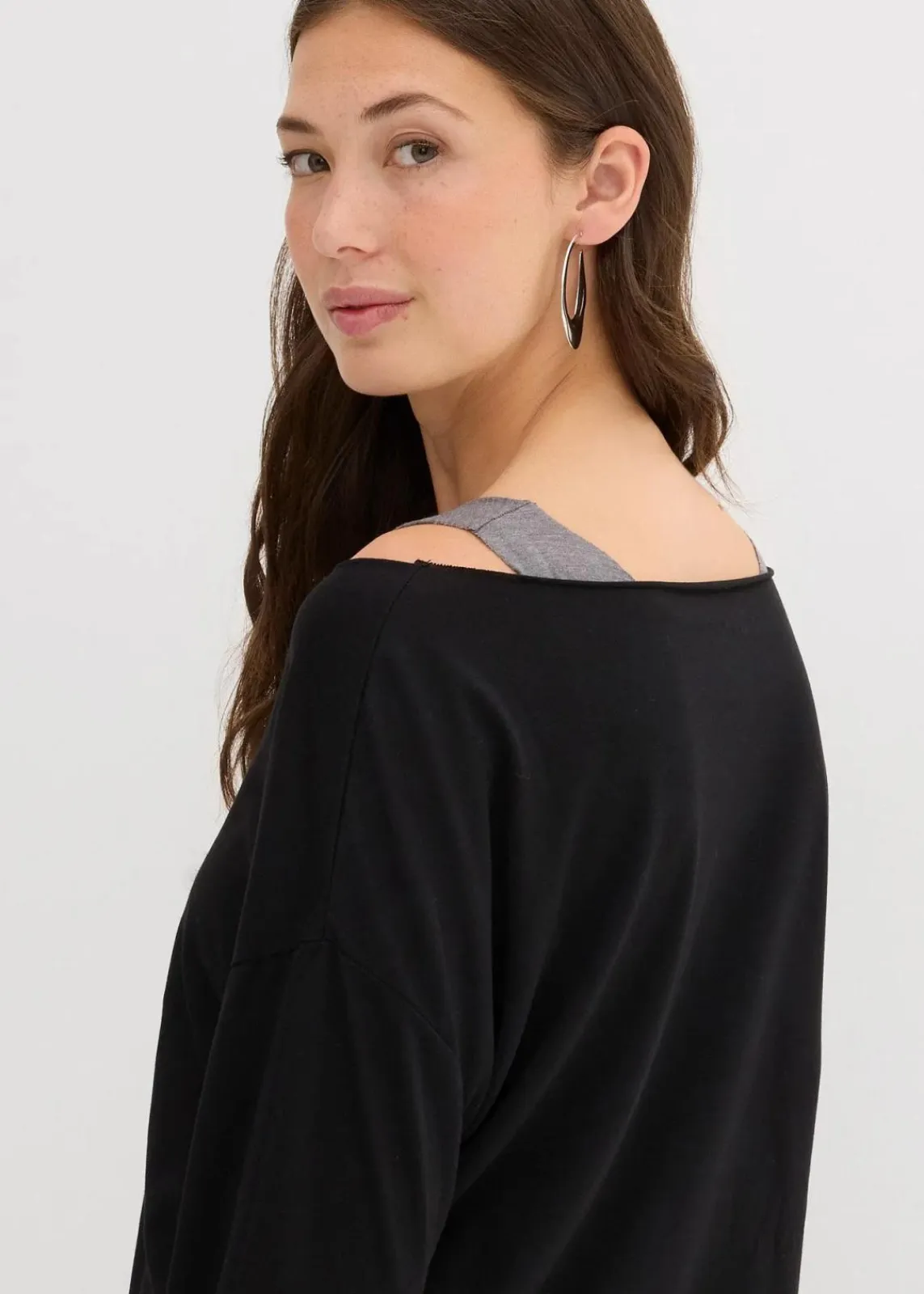 bonprix Shirts & Tops|Nachhaltigere Materialien^Top und Langarmshirt (2-tlg.Set) aus Jersey grau washed + schwarz meliert