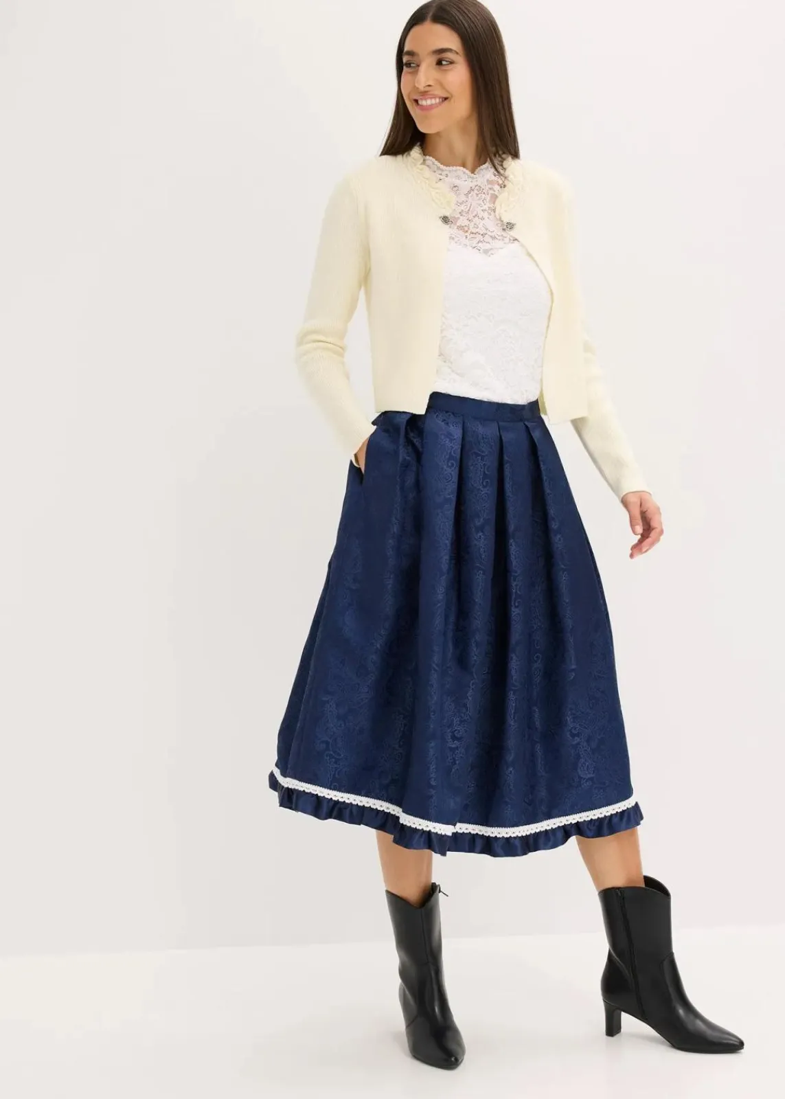 bonprix Bekleidung·Jeans|Pullover & Strickjacken^Trachten-Strickjacke cremeweiß