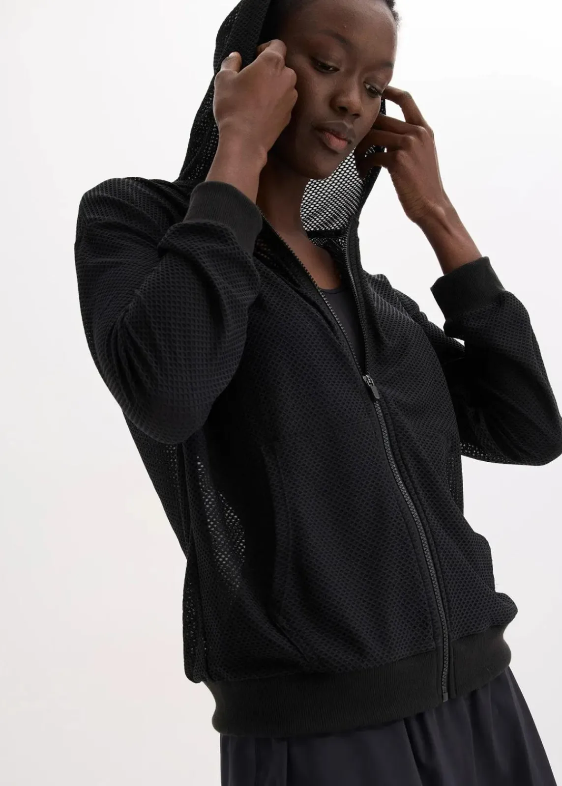 bonprix Sportbekleidung|Jacken & Mäntel^Transparente Sportjacke aus Mesh, oversized schwarz