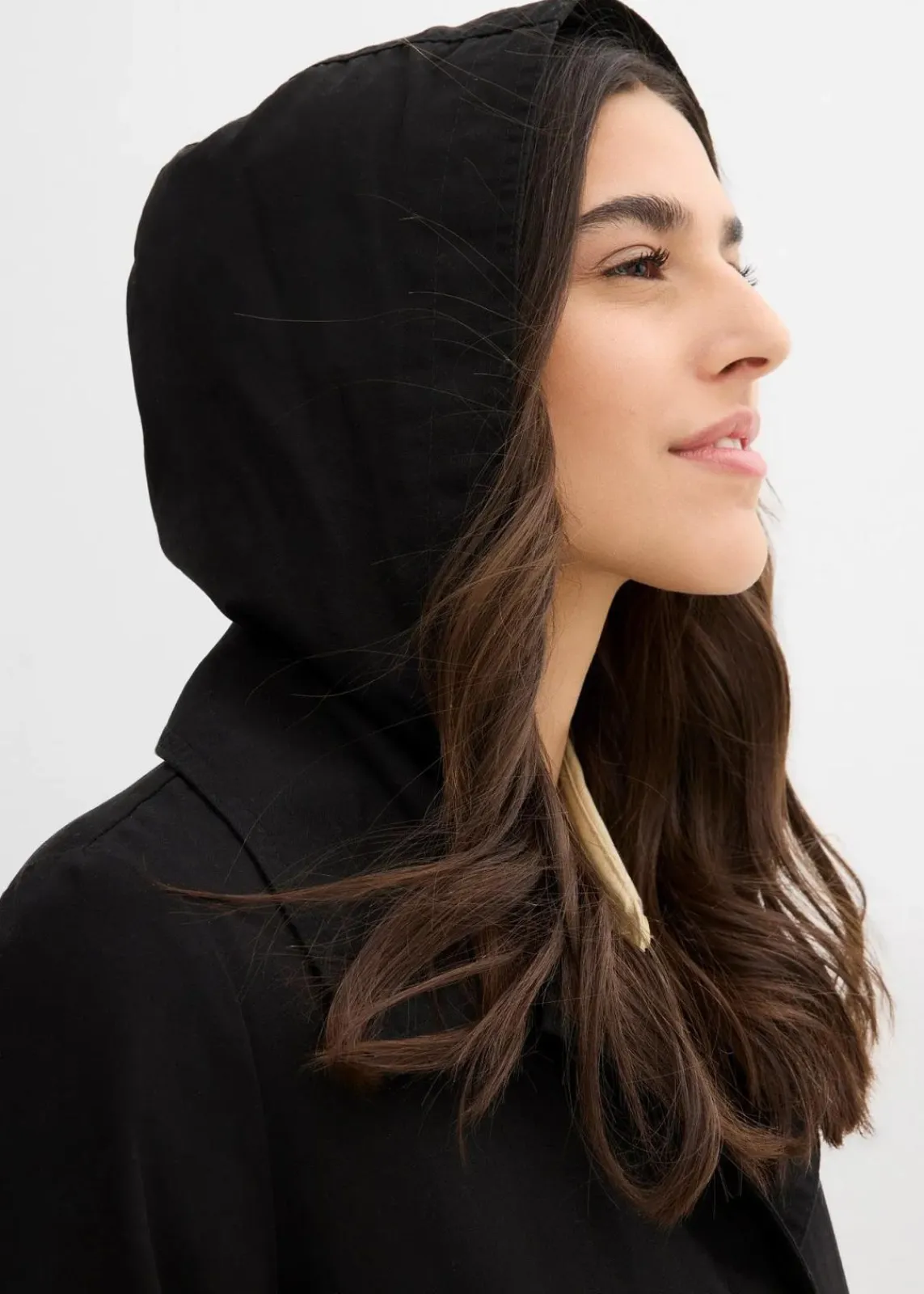bonprix Bekleidung·Hosen|Jacken & Mäntel^Trench-Mantel mit abnehmbarer Kapuze schwarz