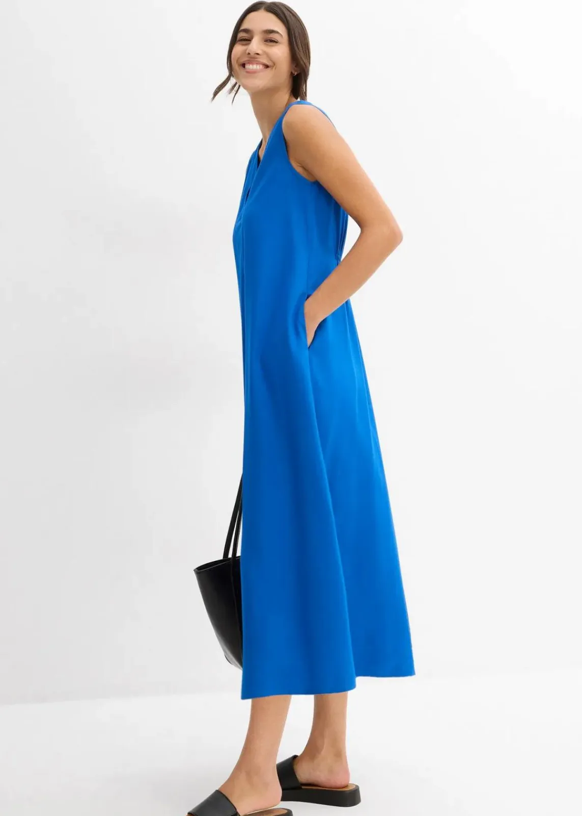 bonprix Bekleidung·Pullover & Strickjacken|Kleider^Trägerkleid aus fließender Viskose azurblau