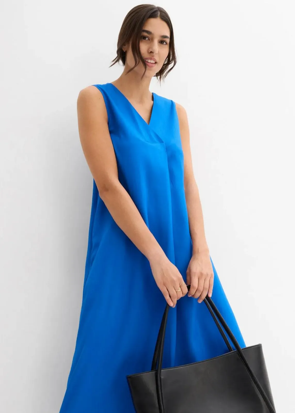 bonprix Bekleidung·Pullover & Strickjacken|Kleider^Trägerkleid aus fließender Viskose azurblau