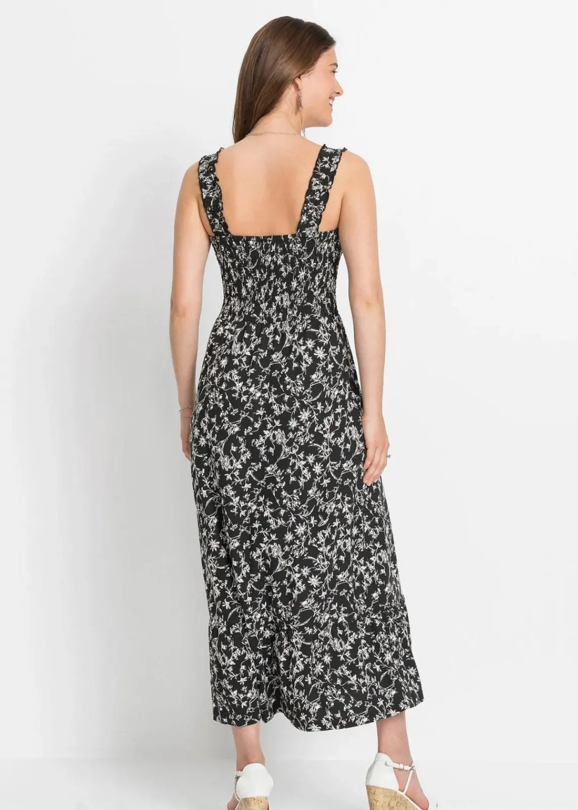 bonprix Bekleidung·Pullover & Strickjacken|Kleider^Trägerkleid aus Viskose-Mix schwarz/wollweiß floral