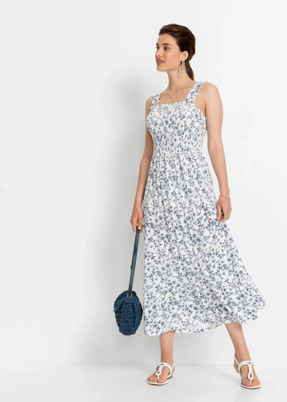 bonprix Nachhaltigere Materialien|Kleider^Trägerkleid aus Viskose-Mix wollweiß/blau floral