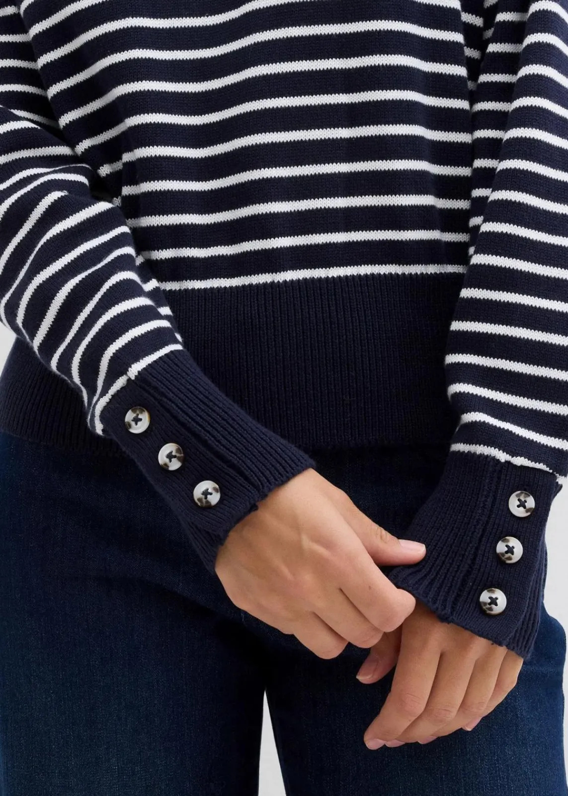 bonprix Pullover & Strickjacken|Bekleidung·Jeans^Troyer-Pullover dunkelblau/wollweiß gestreift