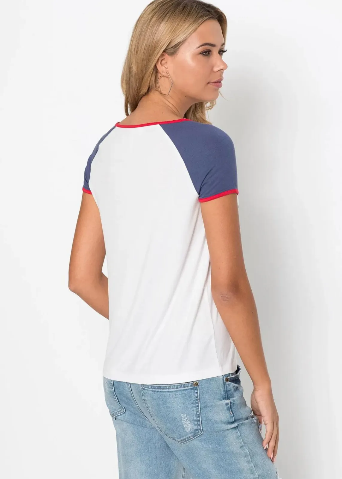 bonprix Shirts & Tops|Nachhaltigere Materialien^T-Shirt aus softer Viskose weiß/rot/indigo bedruckt