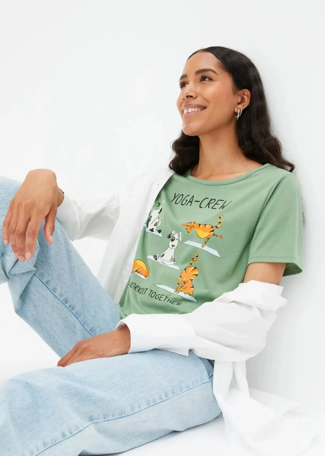 bonprix Shirts & Tops^T-Shirt mit Druck piniengrün bedruckt