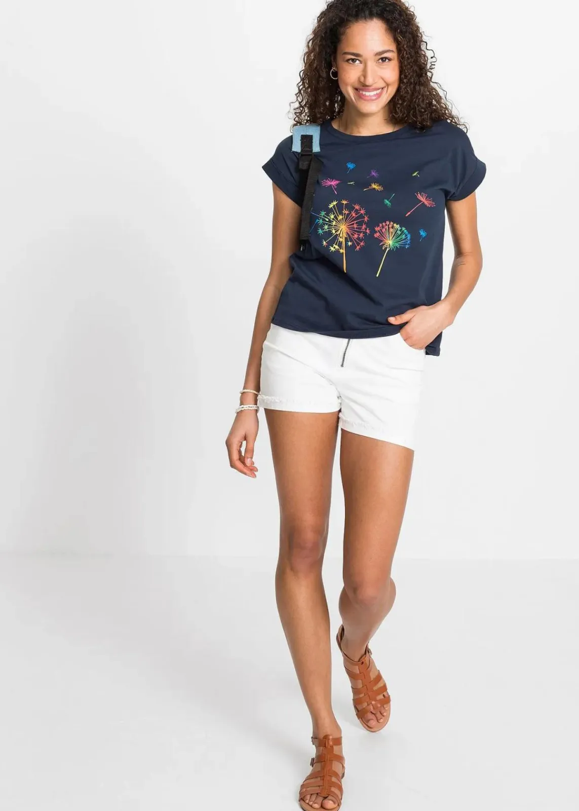 bonprix Shirts & Tops^T-Shirt mit floralem Print tiefblau floral
