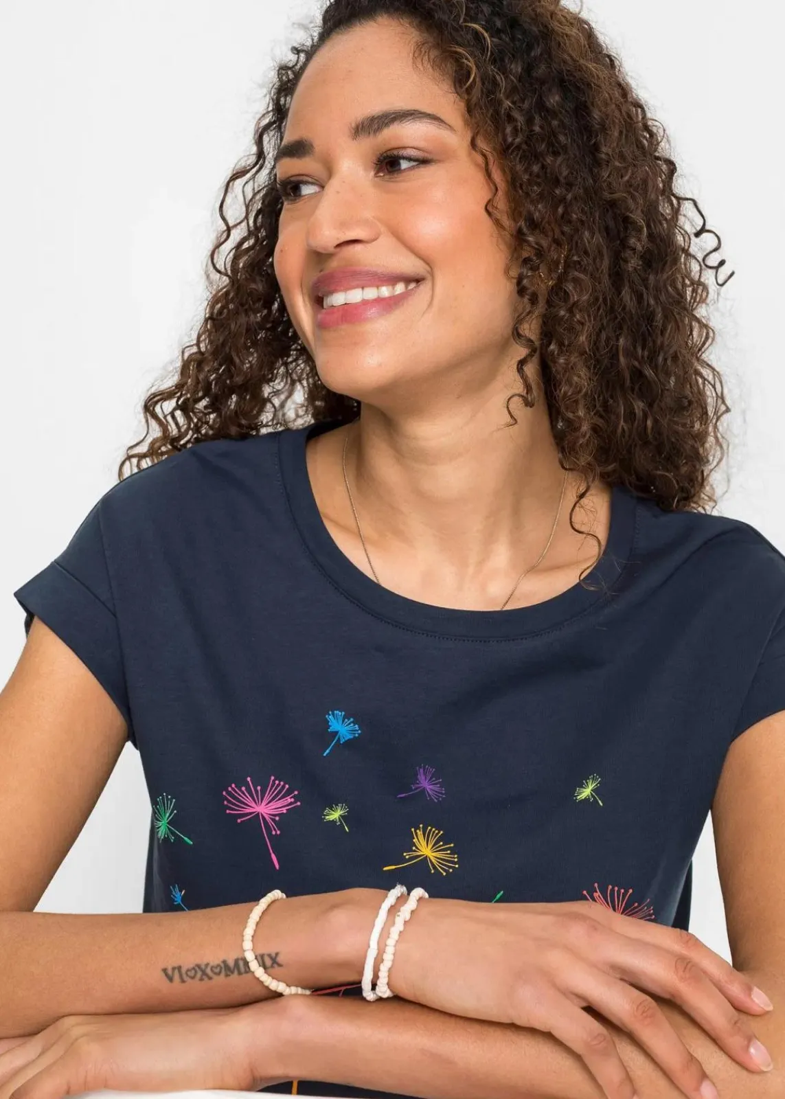 bonprix Shirts & Tops^T-Shirt mit floralem Print tiefblau floral