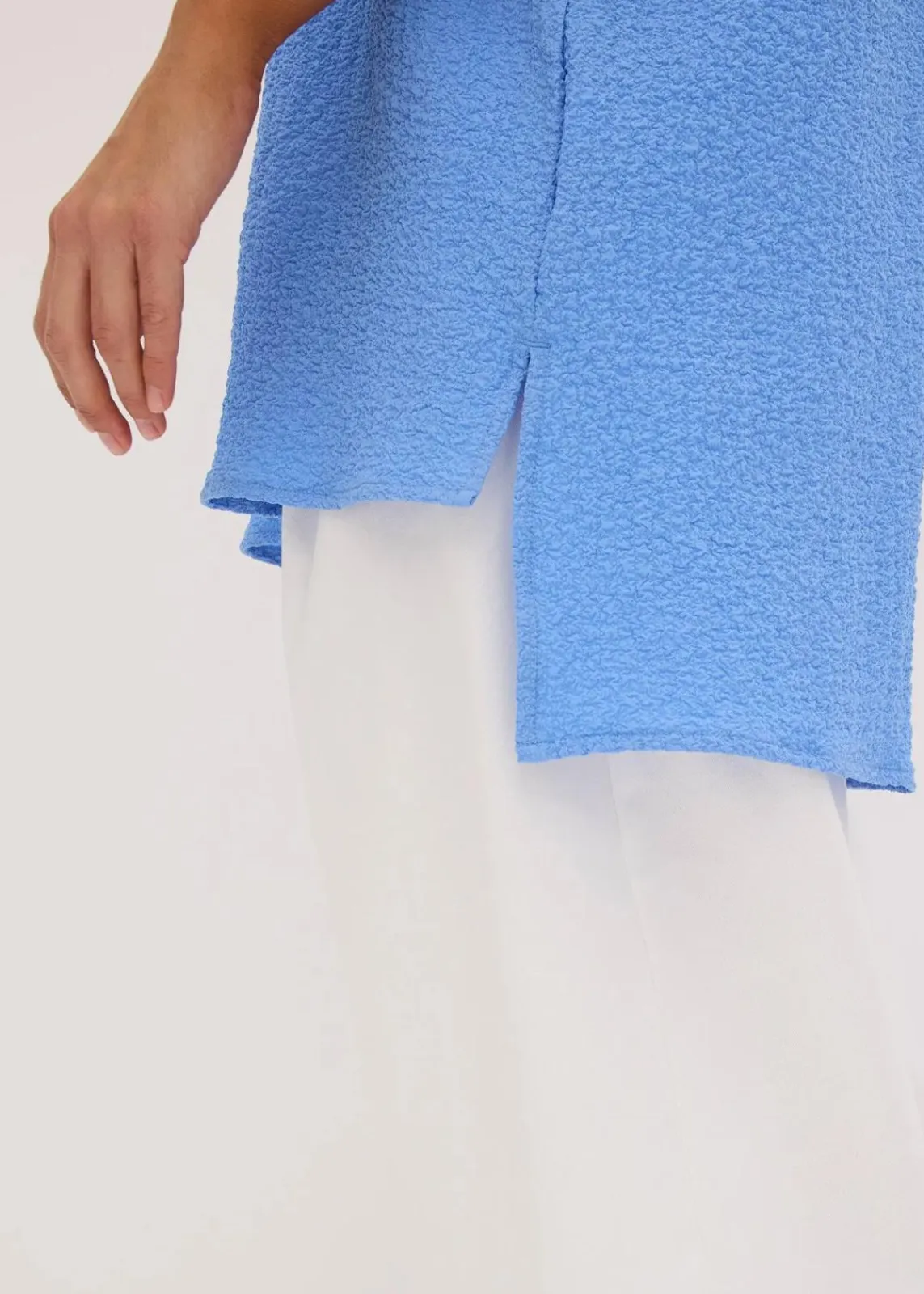 bonprix Bekleidung·Jacken & Mäntel|Blusen & Tuniken^Tunika mit Struktur und Spitzenband mittelblau