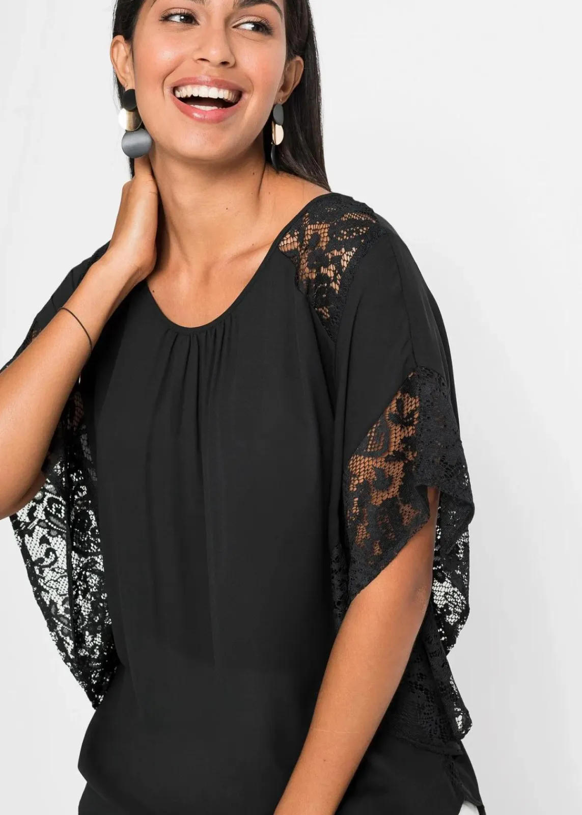 bonprix Blusen & Tuniken|Nachhaltigere Materialien^Tunikabluse schwarz