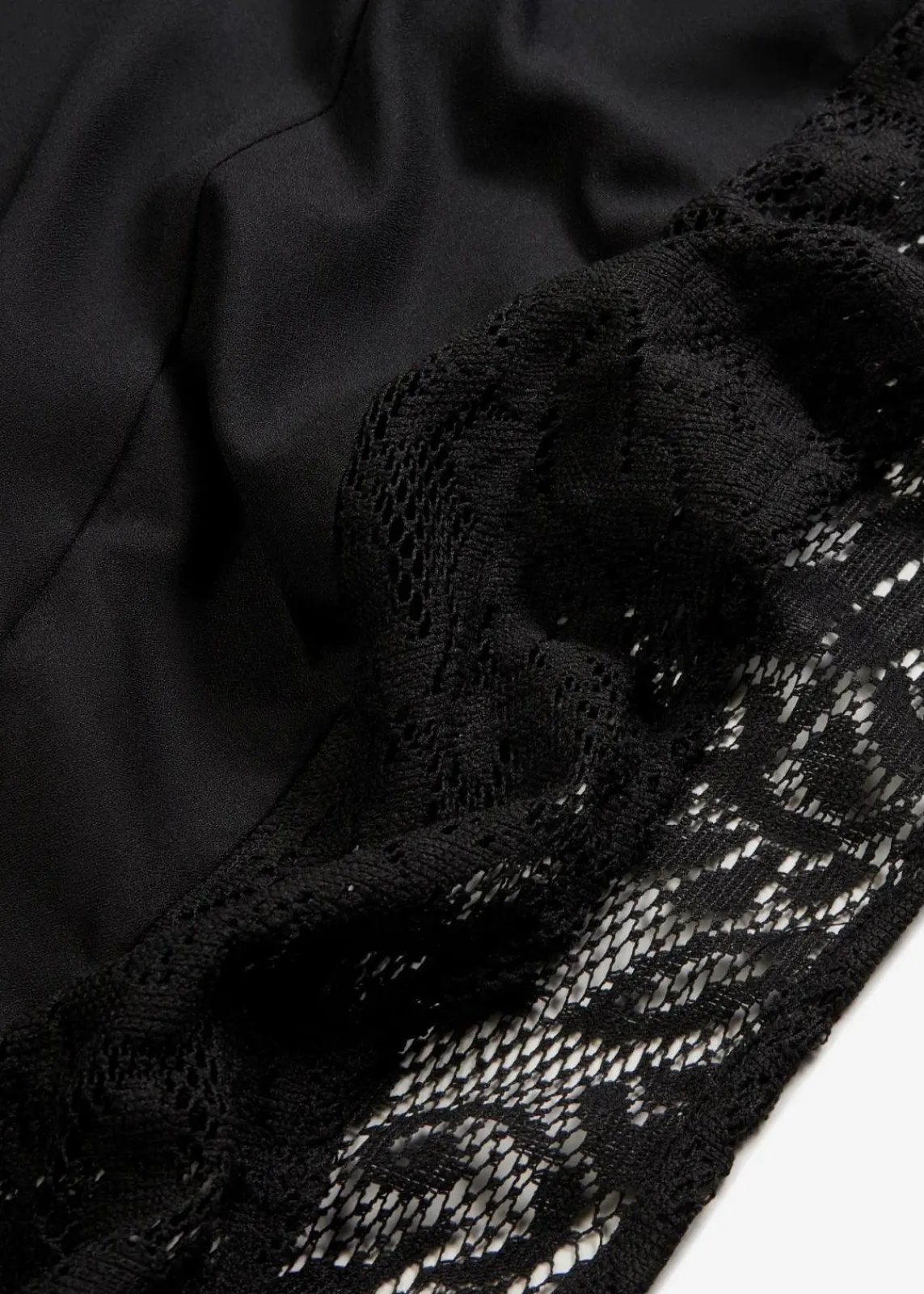 bonprix Blusen & Tuniken|Nachhaltigere Materialien^Tunikabluse schwarz