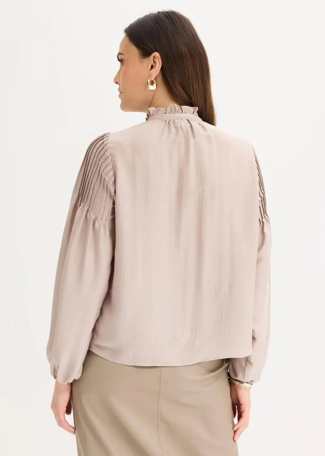 bonprix Blusen & Tuniken|Bekleidung·Jacken & Mäntel^Tunikabluse aus glänzendem Satin mit Biesen naturstein