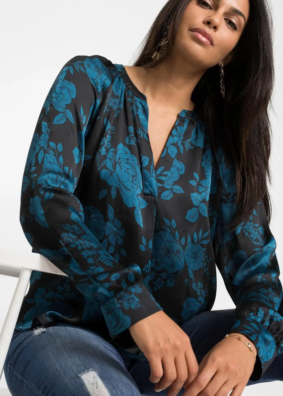 bonprix Bekleidung·Jacken & Mäntel|Blusen & Tuniken^Tunikabluse aus leichtem Crêpe schwarz/blaupetrol floral