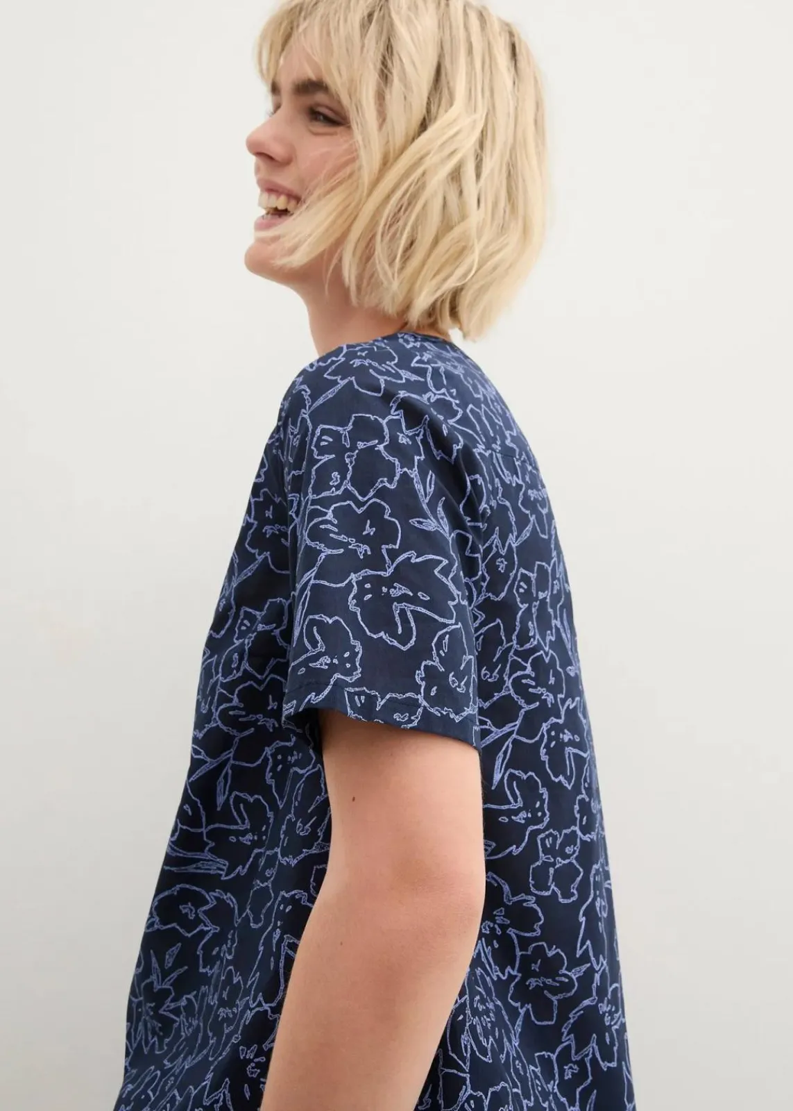 bonprix Blusen & Tuniken^Tunikabluse aus reiner Baumwolle dunkelblau/perlblau floral