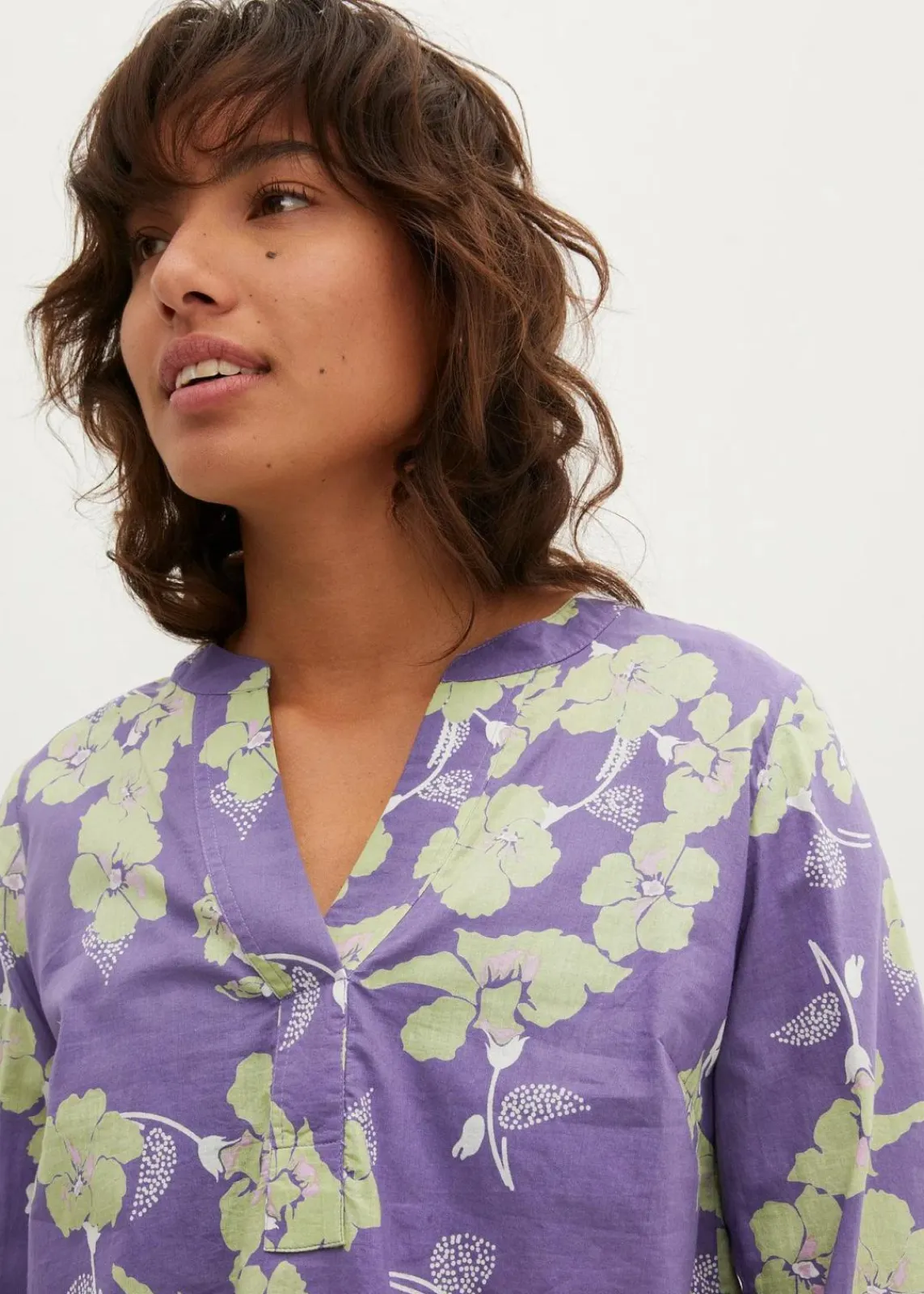 bonprix Blusen & Tuniken^Tunikabluse aus reiner Baumwolle hellindigo floral
