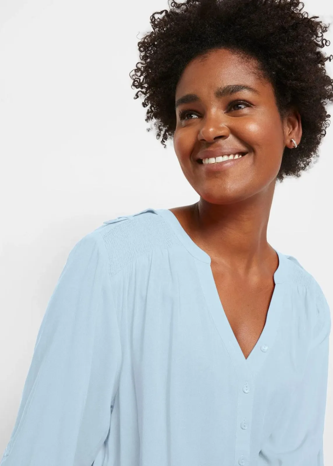 bonprix Blusen & Tuniken|Nachhaltigere Materialien^Tunikabluse aus softer Viskose hellblau