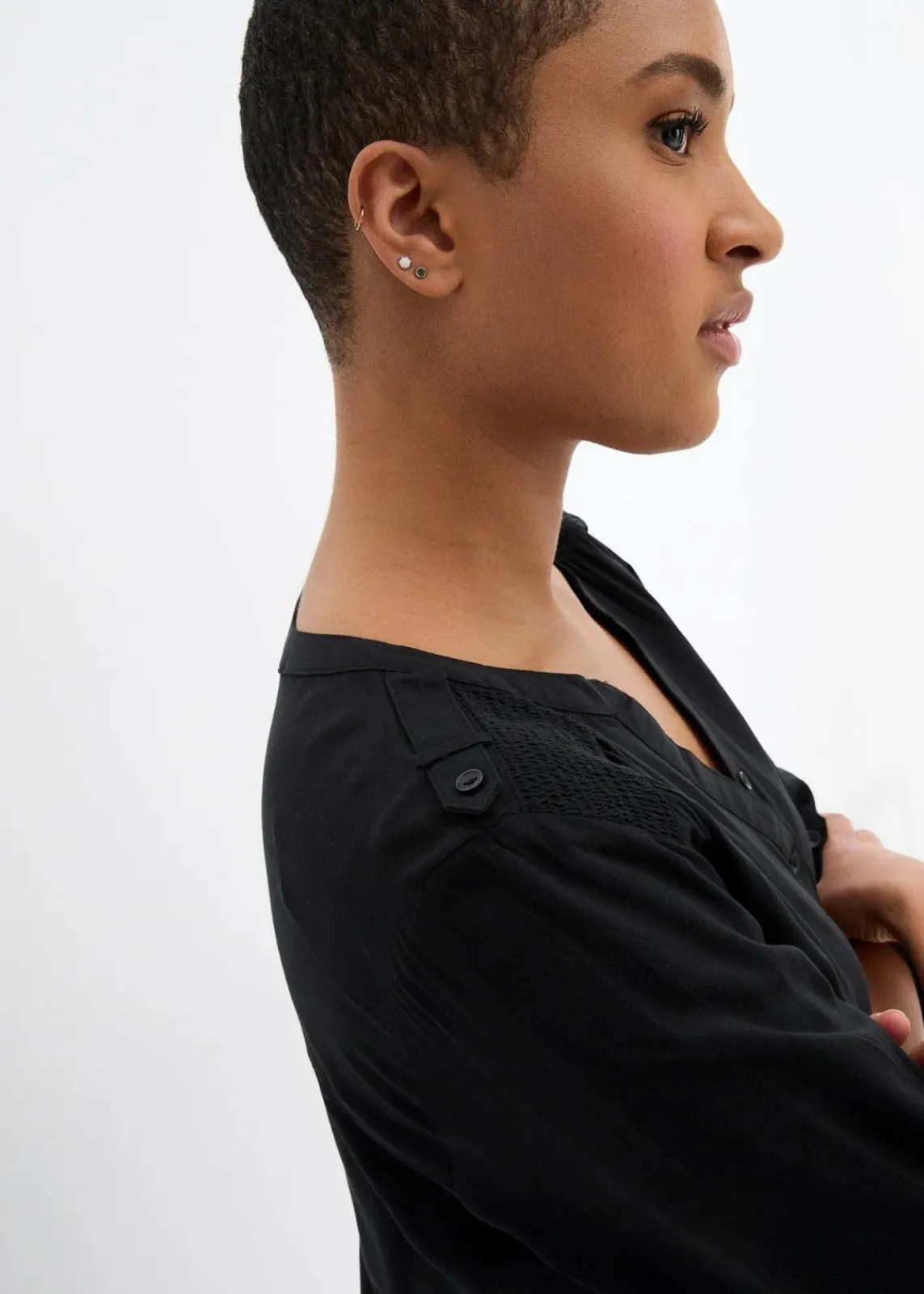bonprix Blusen & Tuniken|Nachhaltigere Materialien^Tunikabluse aus softer Viskose schwarz