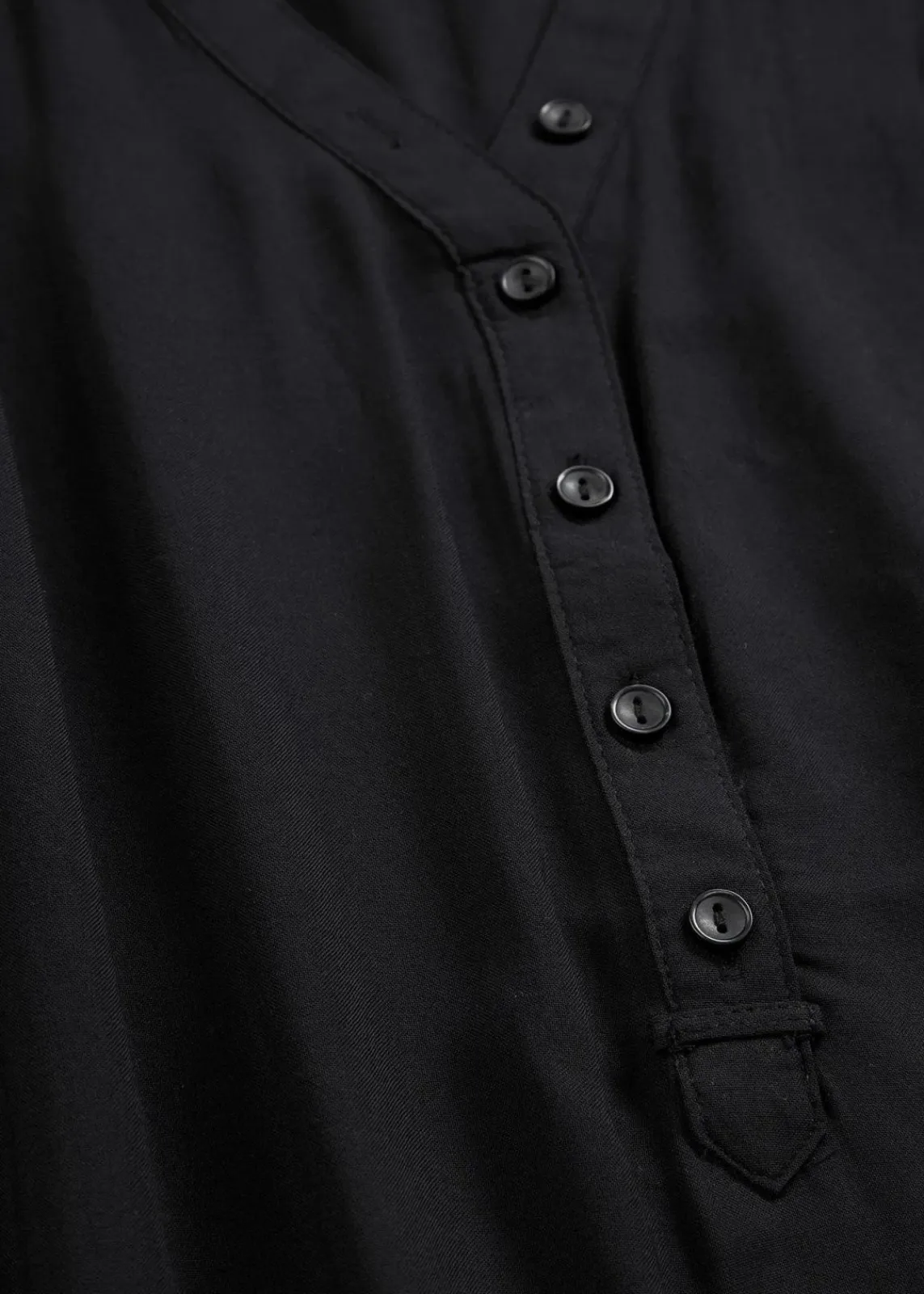 bonprix Blusen & Tuniken|Nachhaltigere Materialien^Tunikabluse aus softer Viskose schwarz